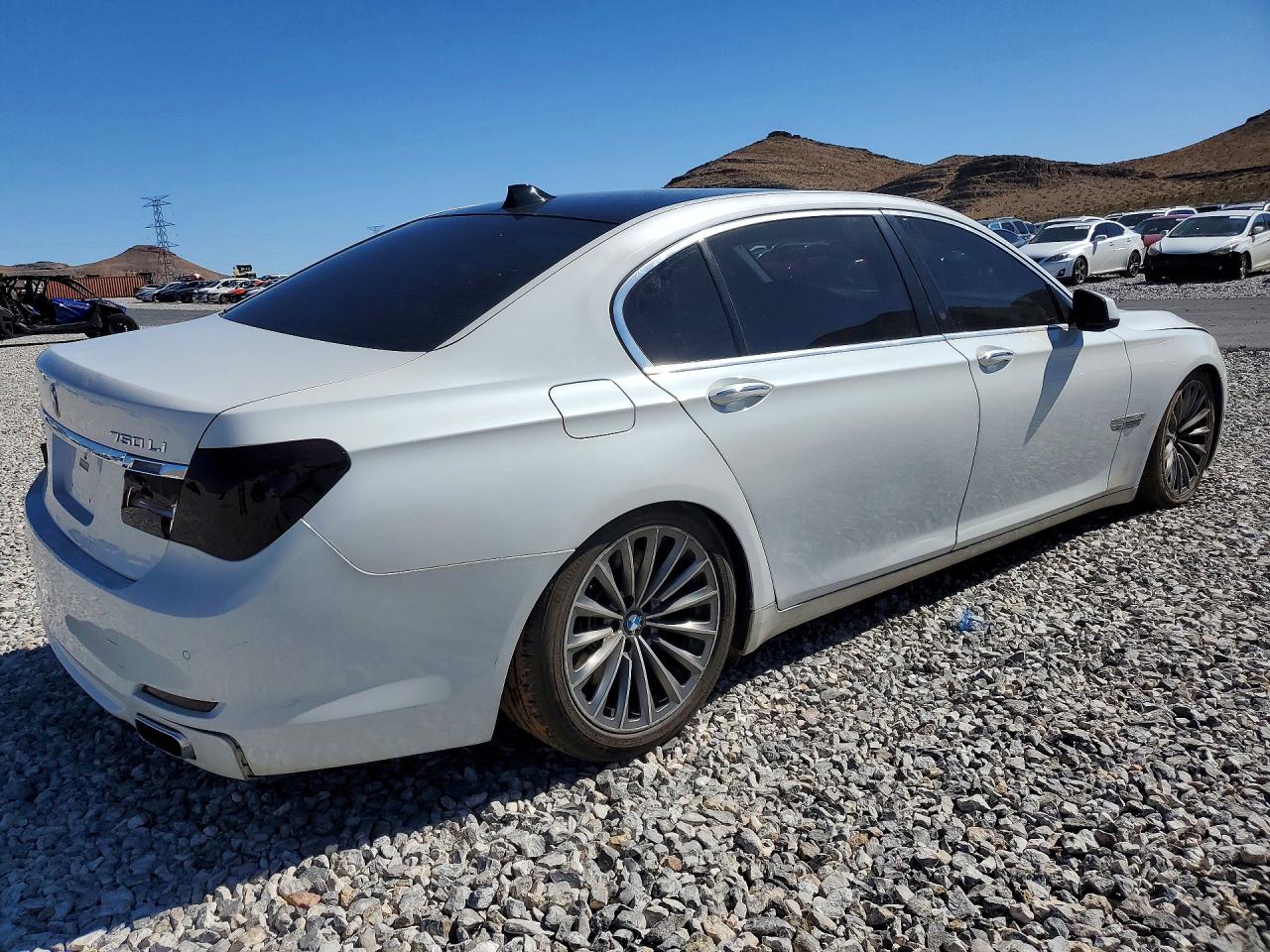 2011 Bmw 750 Li Белый vin: WBAKB8C5XBCY66957