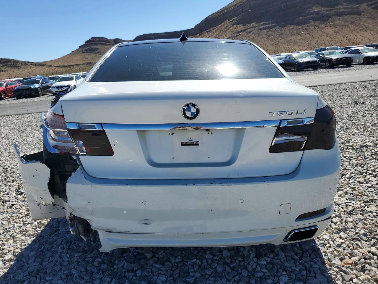 2011 Bmw 750 Li Белый vin: WBAKB8C5XBCY66957