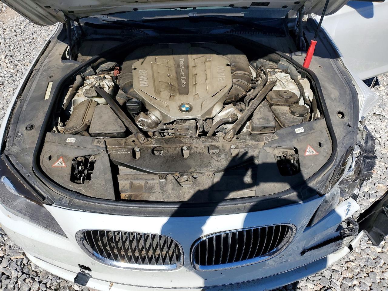2011 Bmw 750 Li Белый vin: WBAKB8C5XBCY66957