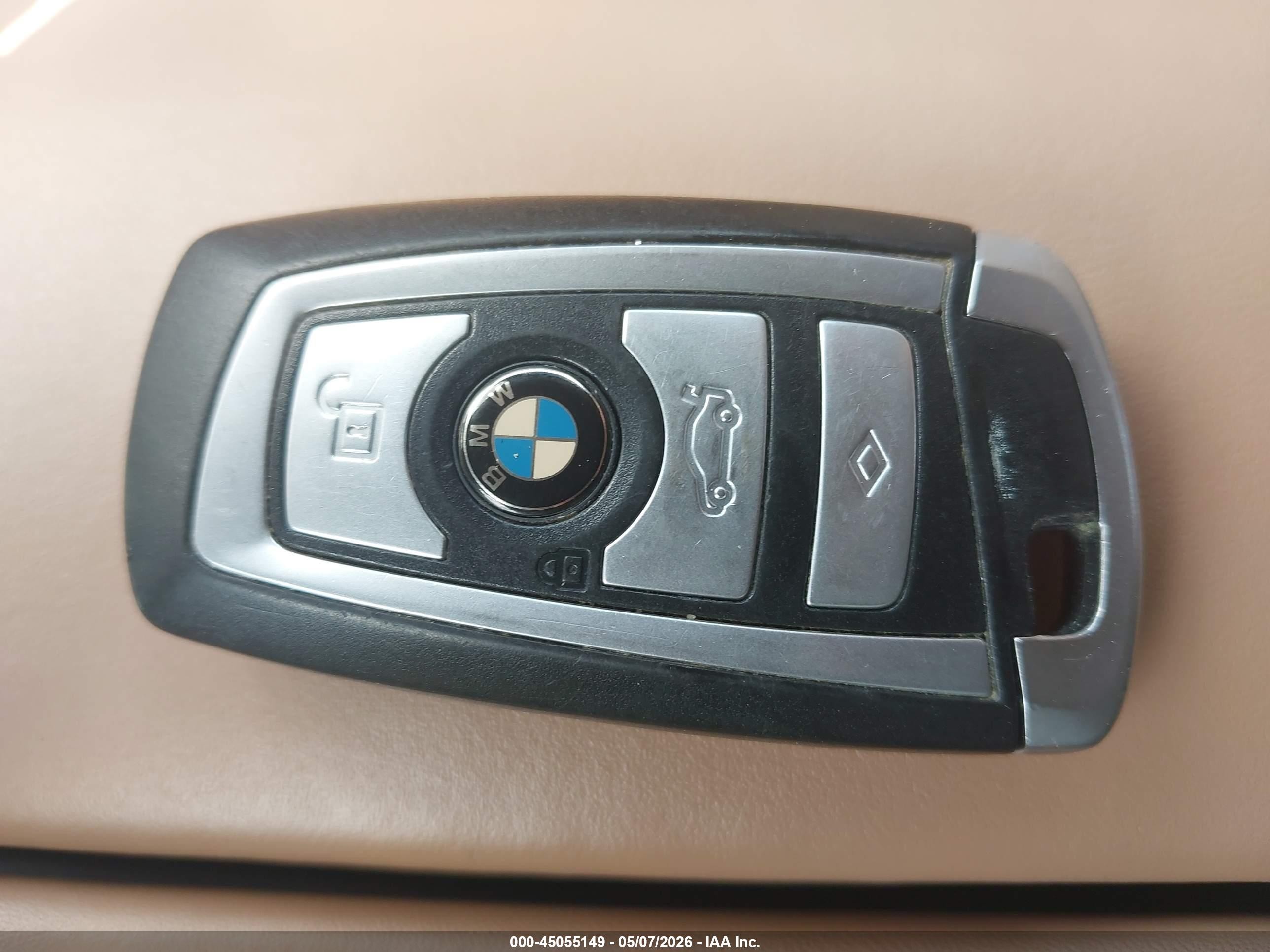 2012 Bmw 750i Xdrive White vin: WBAKC6C50CC396151