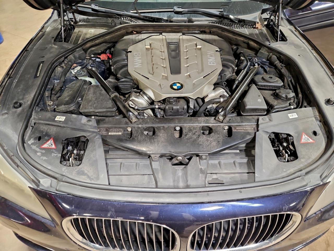 2010 Bmw 750 I Xdrive Blue vin: WBAKC6C51AC393689
