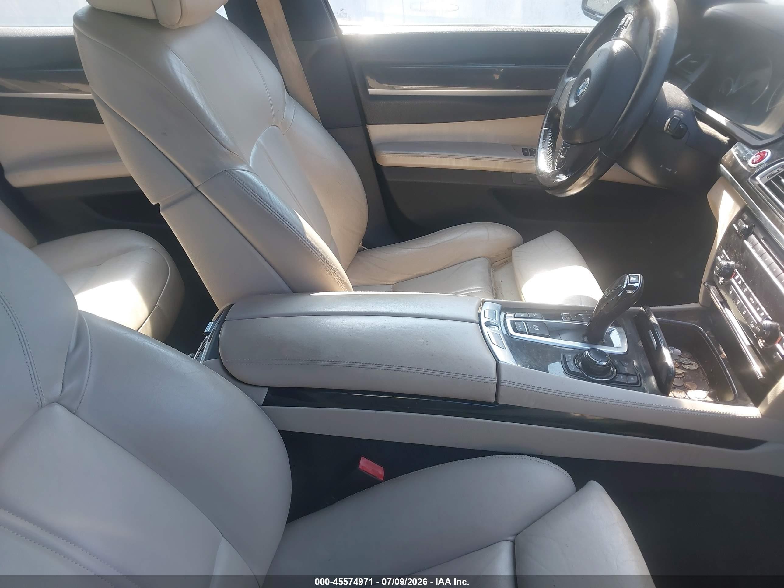 2011 Bmw 750i Xdrive Dark Blue vin: WBAKC6C52BC395369