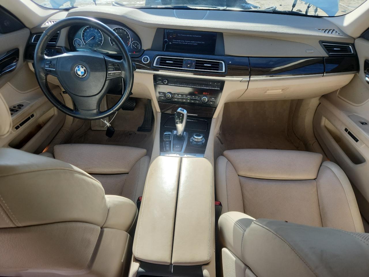 2010 Bmw 750 I Xdrive White vin: WBAKC6C53ACL67725
