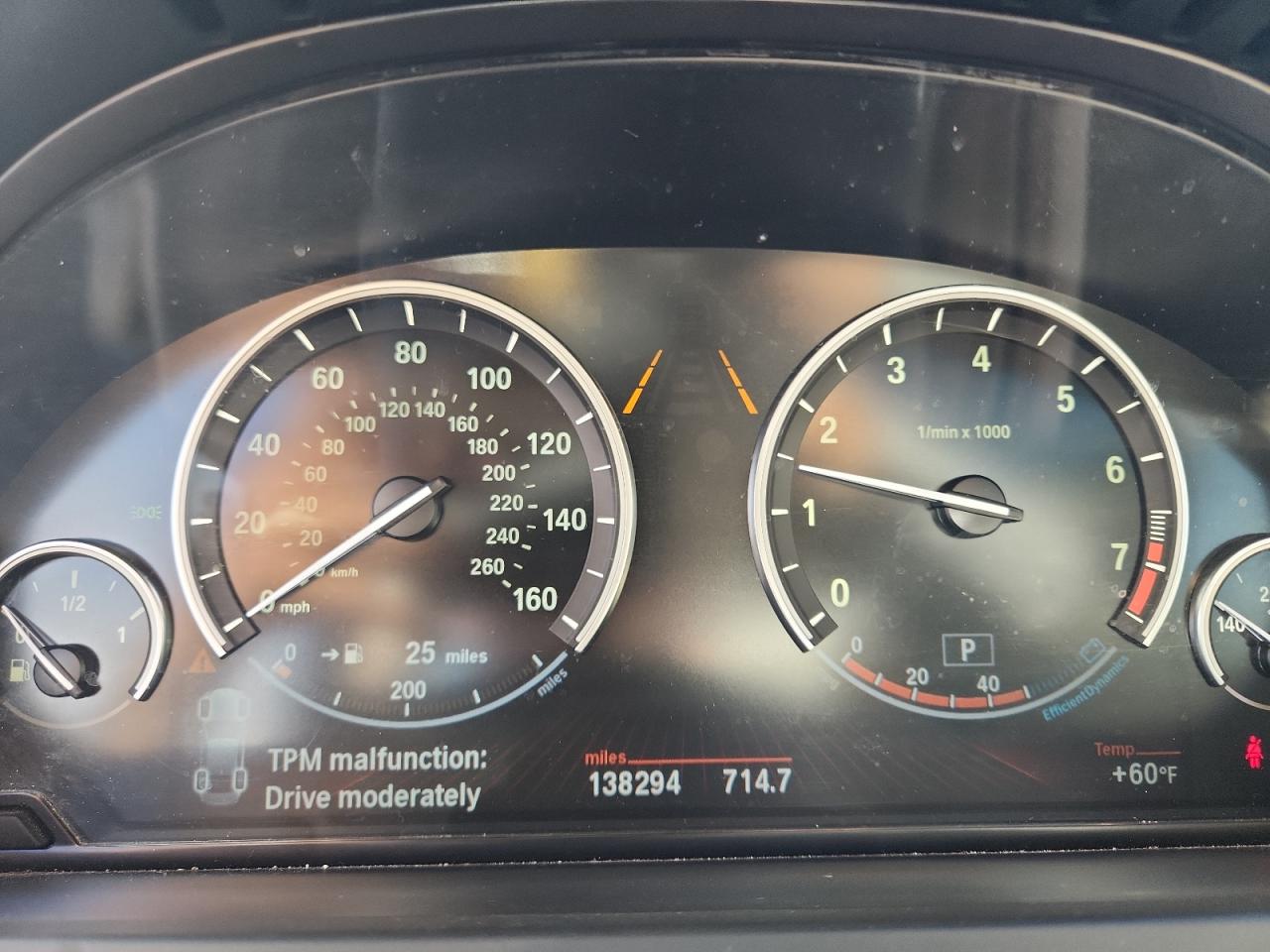2010 Bmw 750 I Xdrive White vin: WBAKC6C53ACL67725