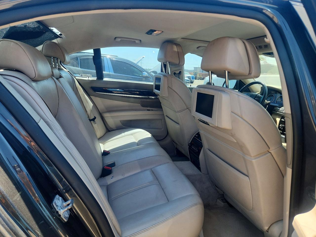 2010 Bmw 750 I Xdrive Gray vin: WBAKC6C54AC393640