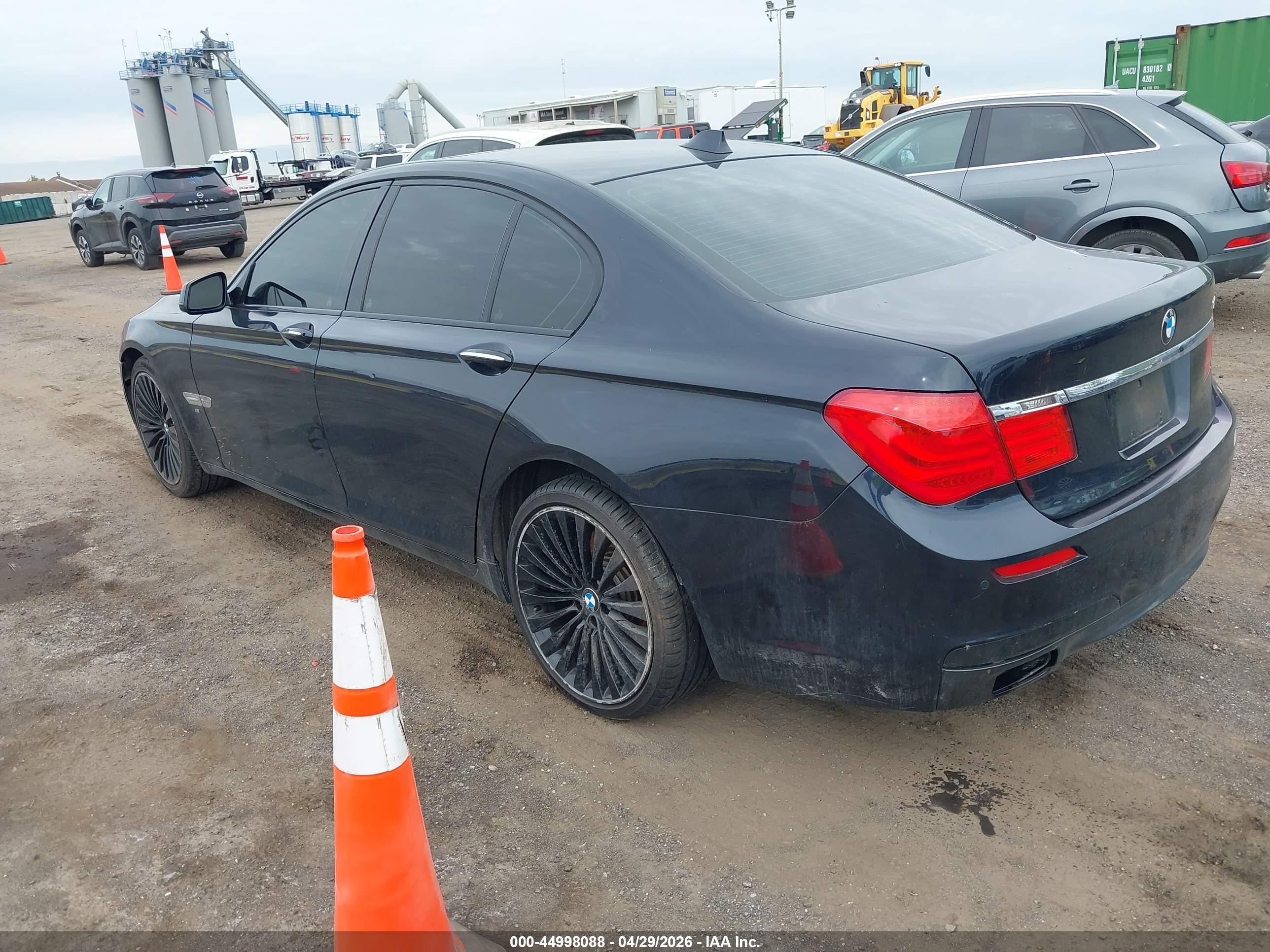 2011 Bmw 750i Xdrive Dark Blue vin: WBAKC6C54BC394935