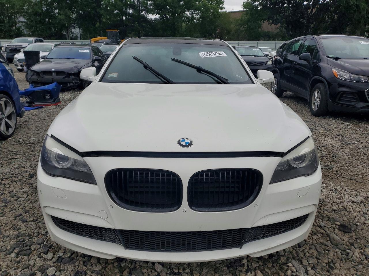 2012 Bmw 750 Xi White vin: WBAKC6C54CC396718