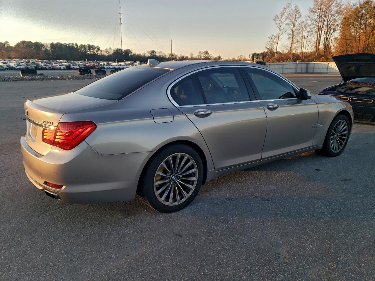 2011 Bmw 750 Xi Silver vin: WBAKC6C55BC394524