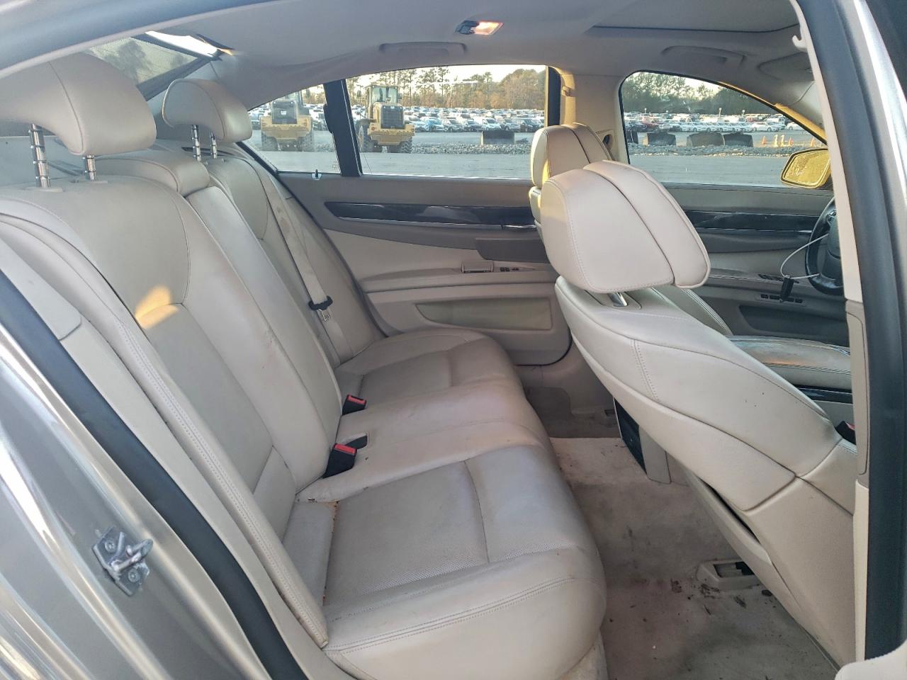 2011 Bmw 750 Xi Silver vin: WBAKC6C55BC394524