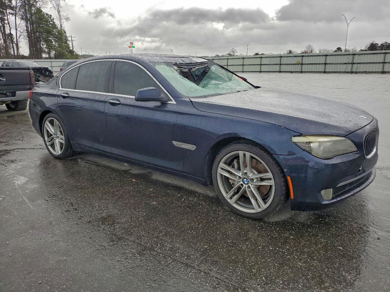 2011 Bmw 750 Xi Blue vin: WBAKC6C57BC395237