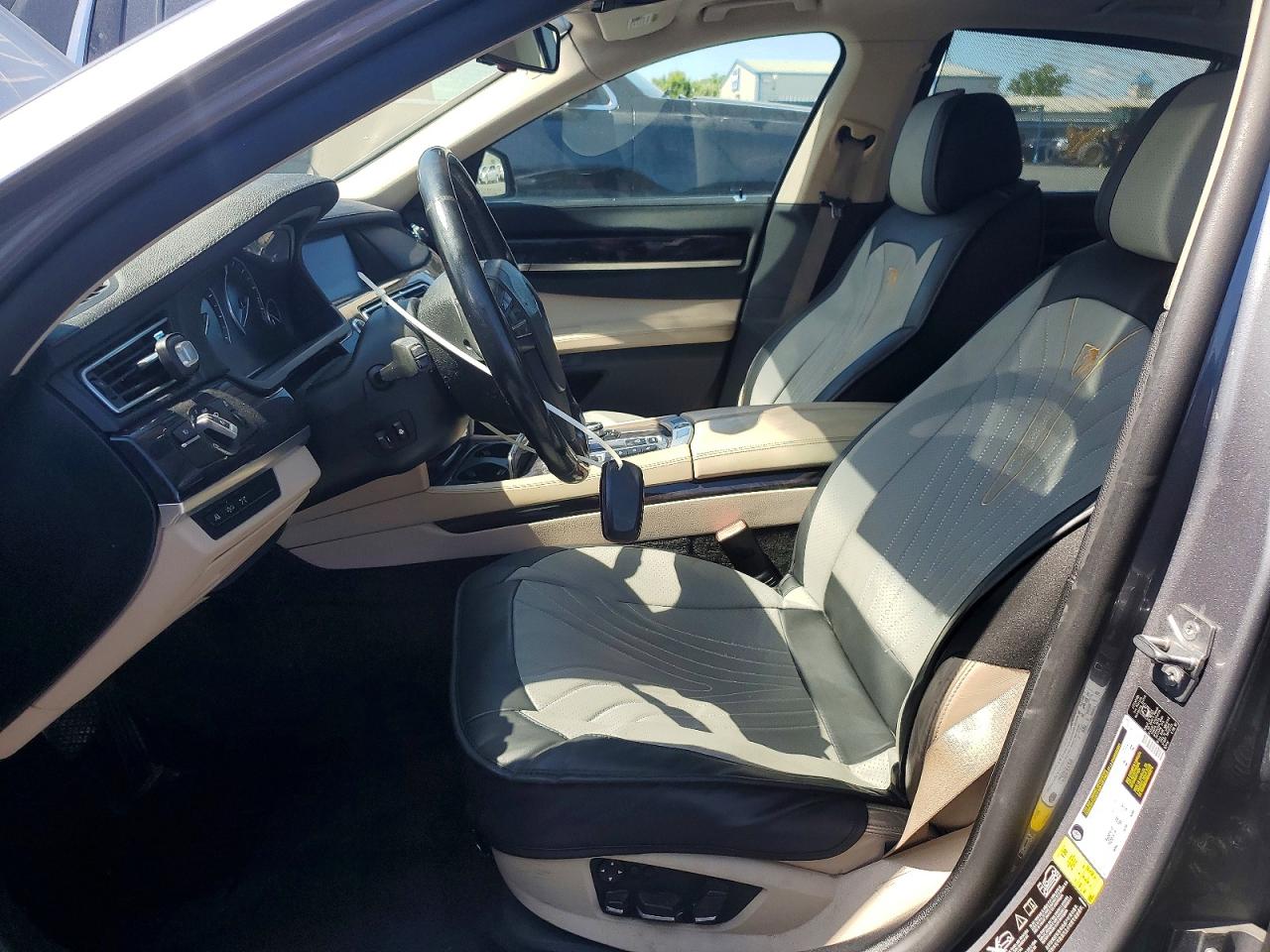 2010 Bmw 750 I Xdrive Gray vin: WBAKC6C58AC393642