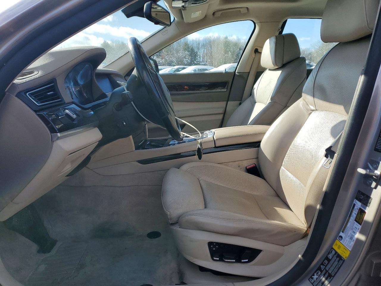 2011 Bmw 750 Xi Tan vin: WBAKC6C58BC394551