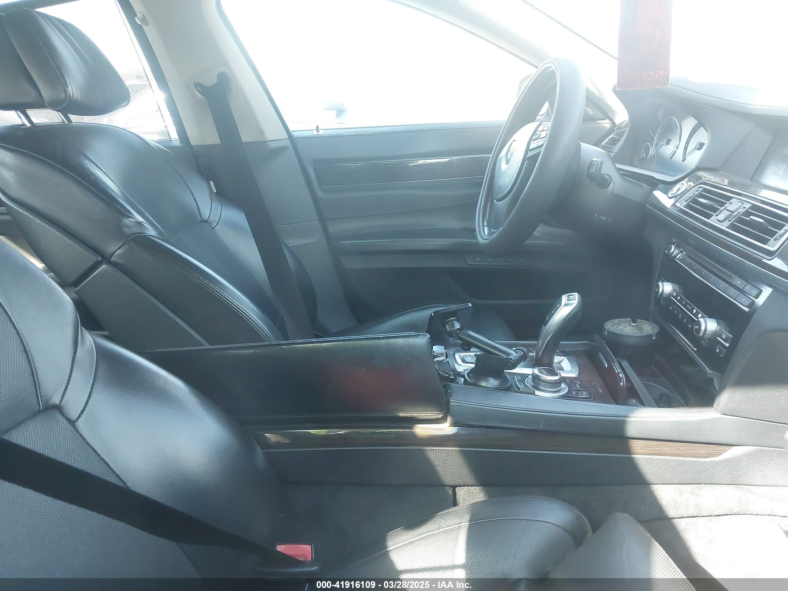 2011 Bmw 750i Xdrive Black vin: WBAKC6C59BC395045