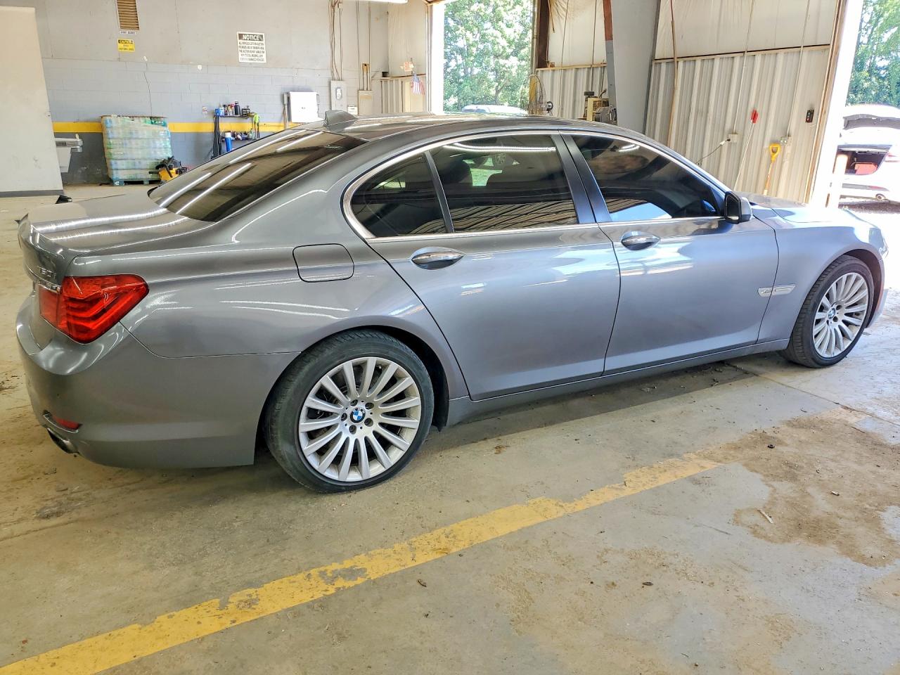2012 Bmw 750 Xi Gray vin: WBAKC6C5XCC396027