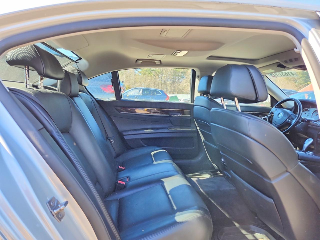 2011 Bmw 750 Lxi Silver vin: WBAKC8C51BC431774