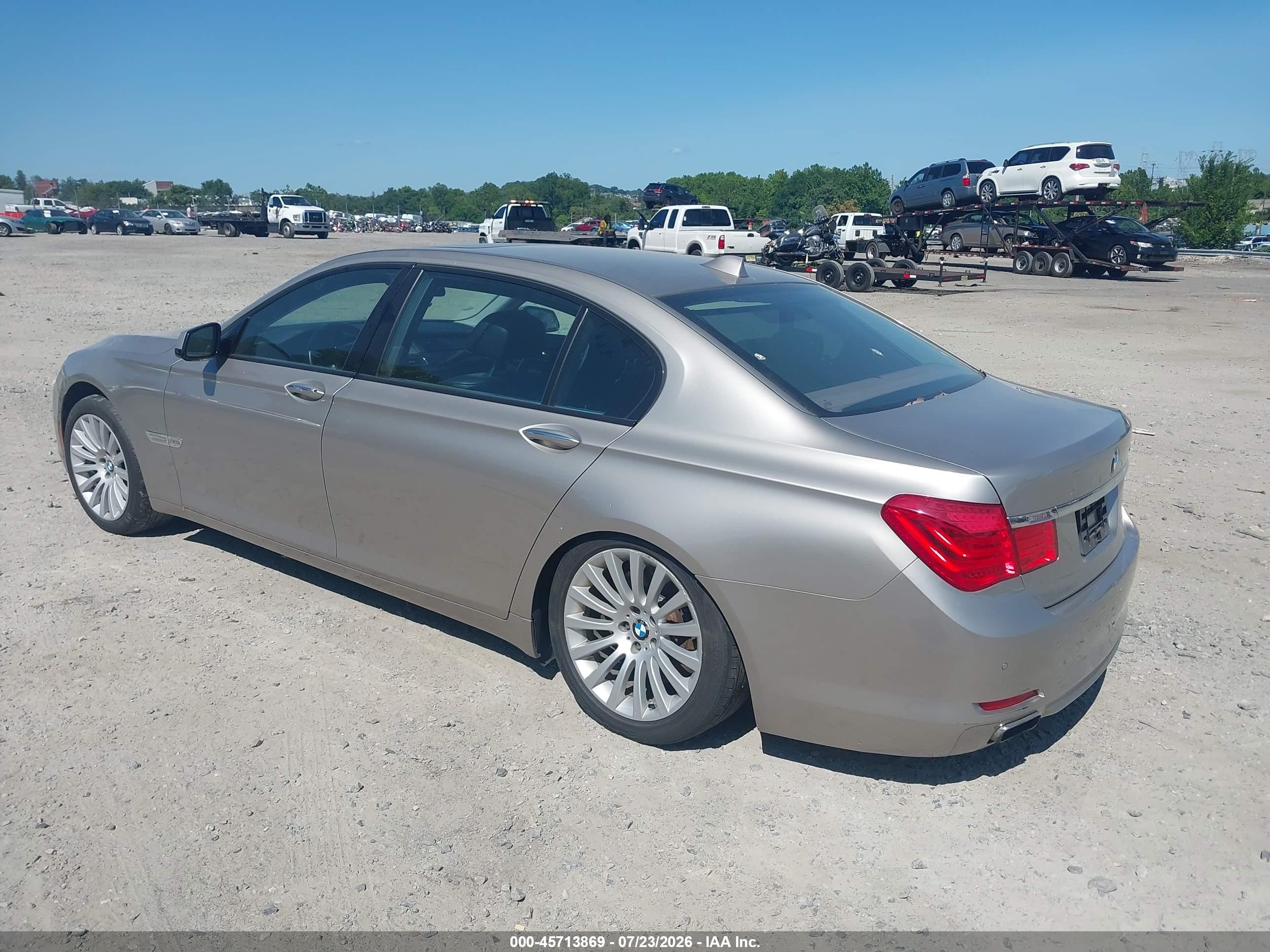 2012 Bmw 750li Xdrive Gold vin: WBAKC8C51CC436720