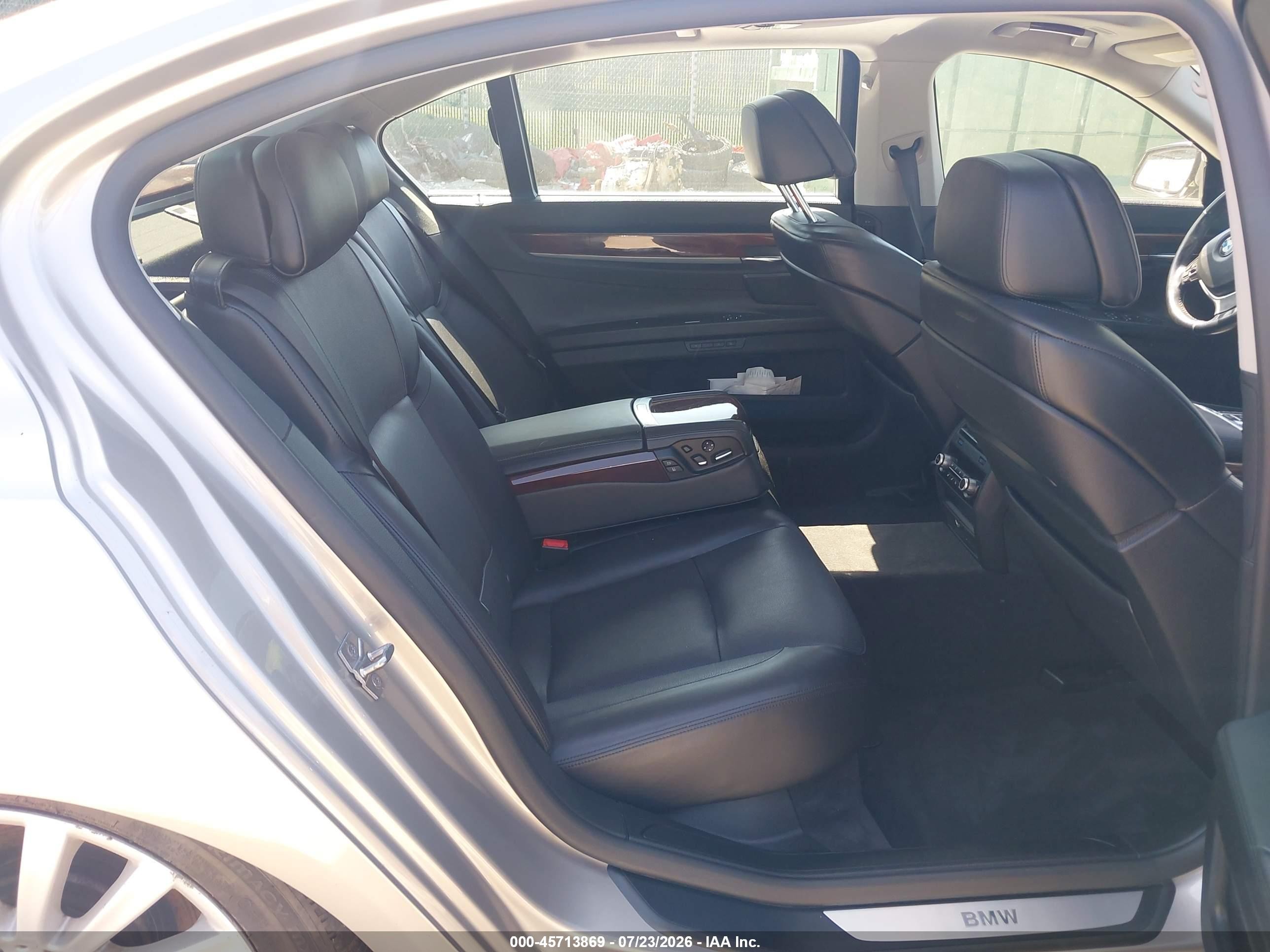 2012 Bmw 750li Xdrive Gold vin: WBAKC8C51CC436720