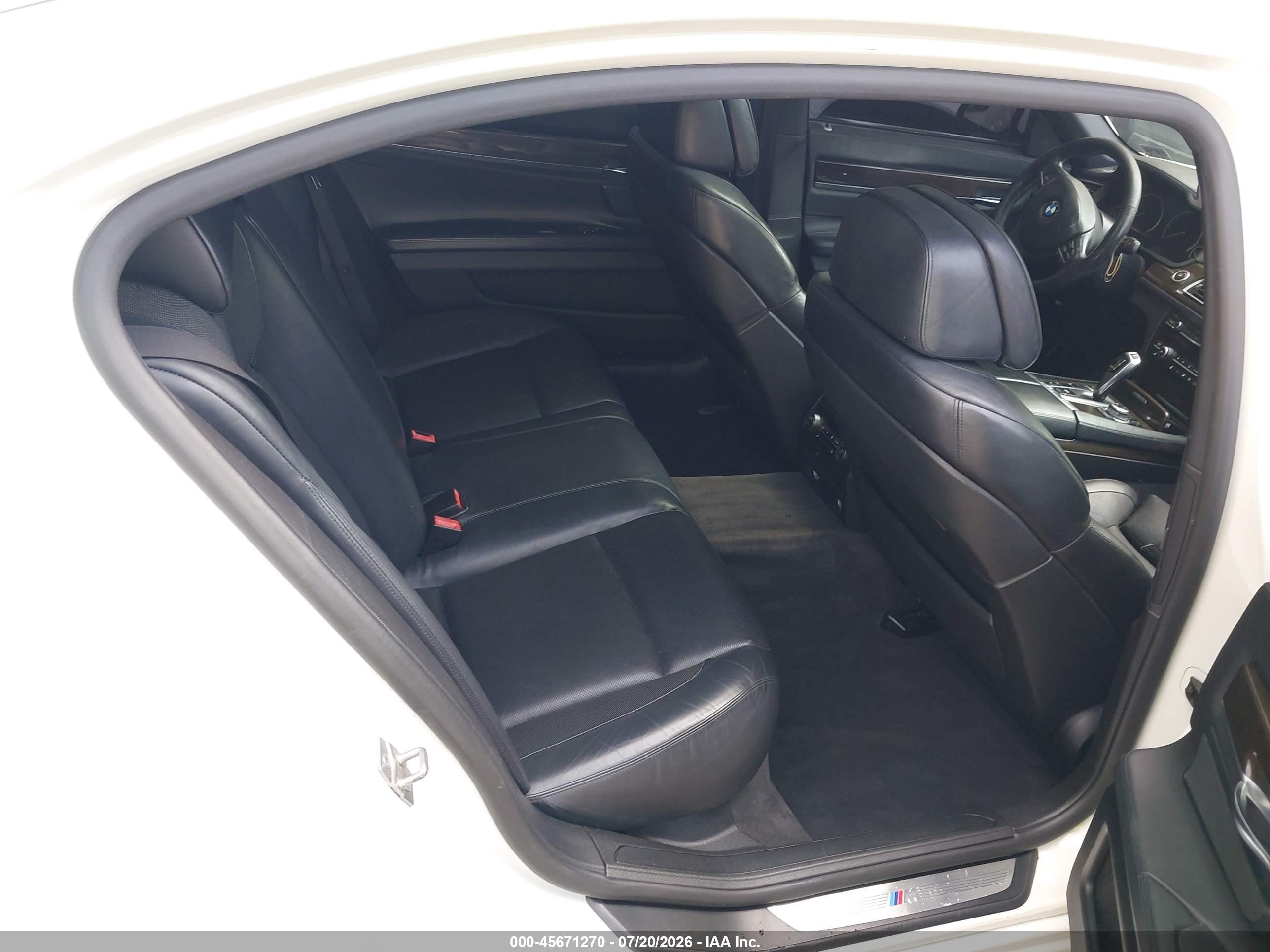 2012 Bmw 750li Xdrive White vin: WBAKC8C52CC435091