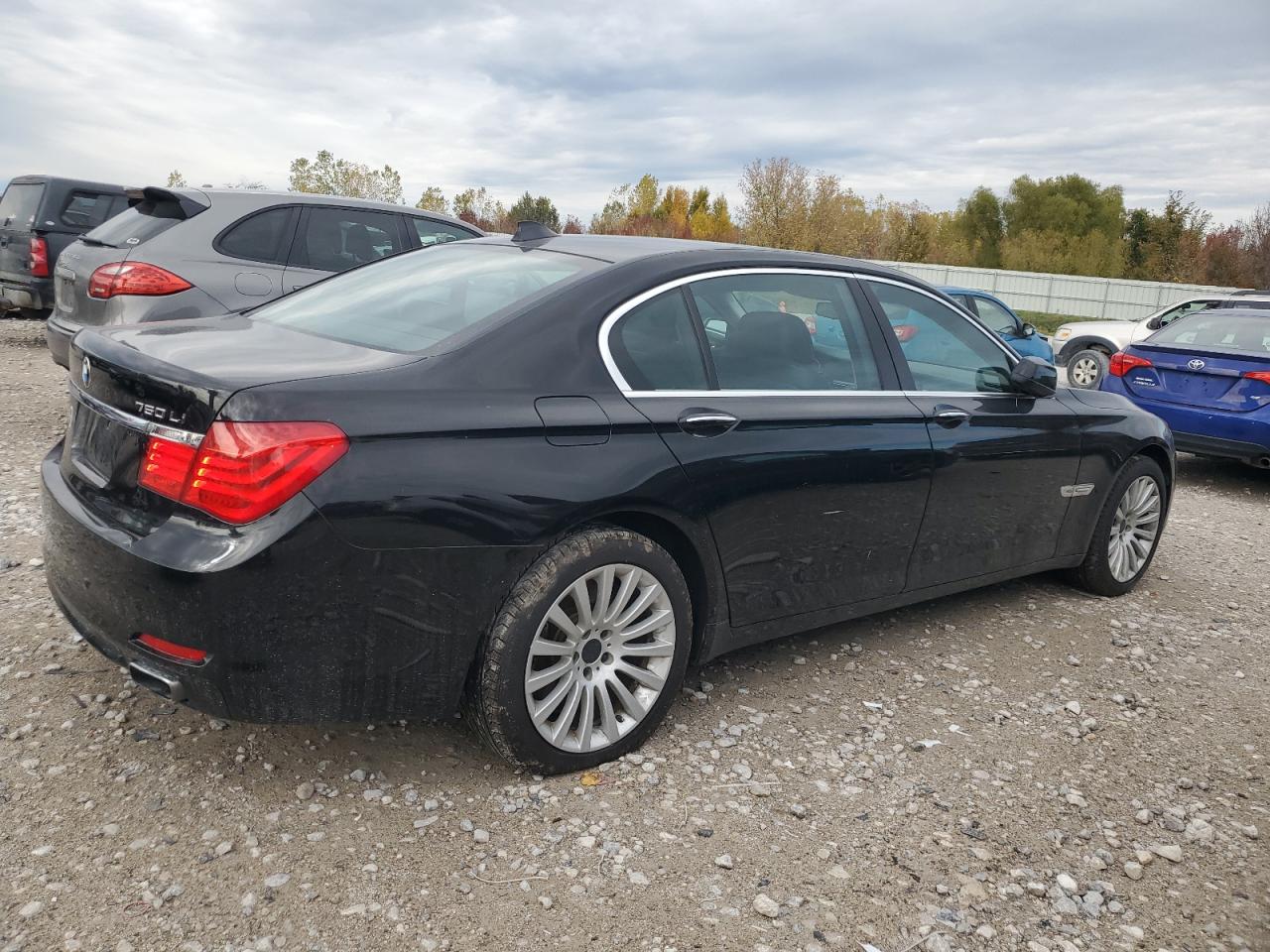 2011 Bmw 750 Lxi Черный vin: WBAKC8C54BC434085