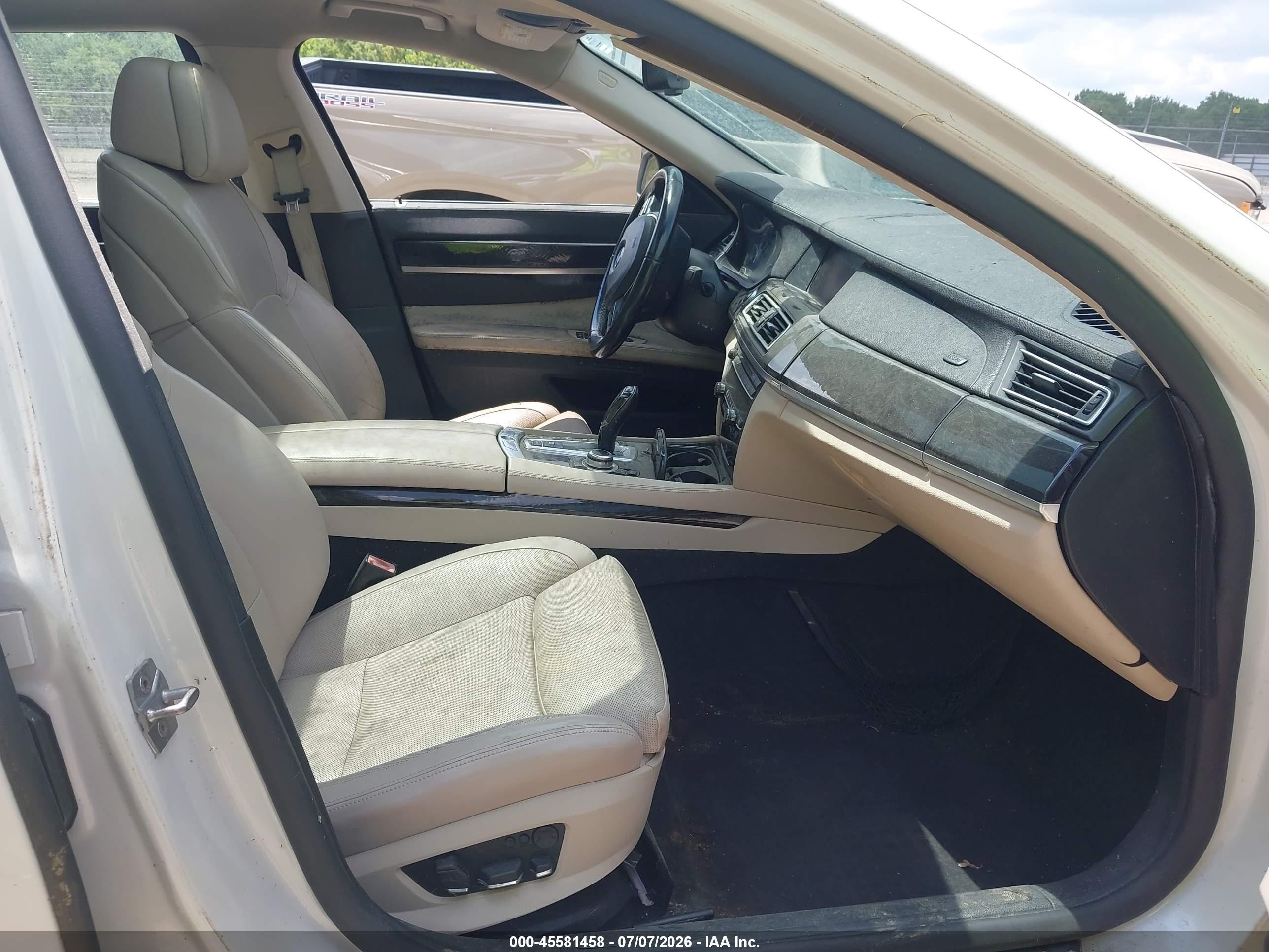 2012 Bmw 750li Xdrive Белый vin: WBAKC8C55CC434596