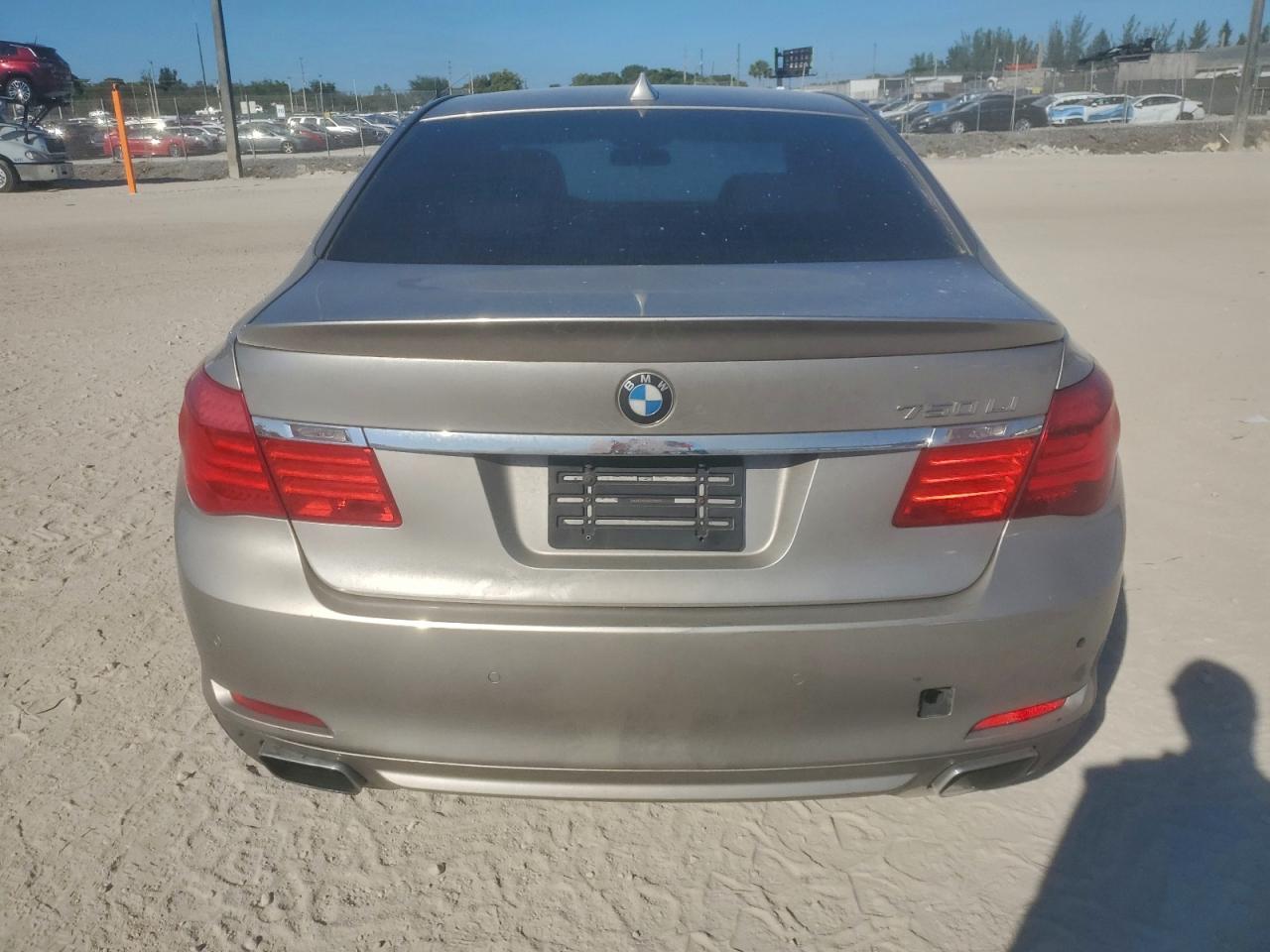 2011 Bmw 750 Lxi Silver vin: WBAKC8C56BC432175
