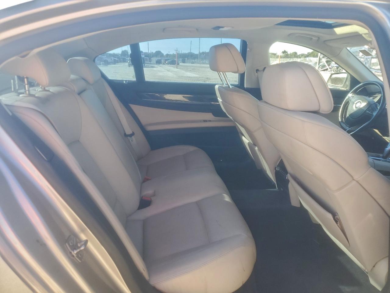 2011 Bmw 750 Lxi Silver vin: WBAKC8C56BC432175
