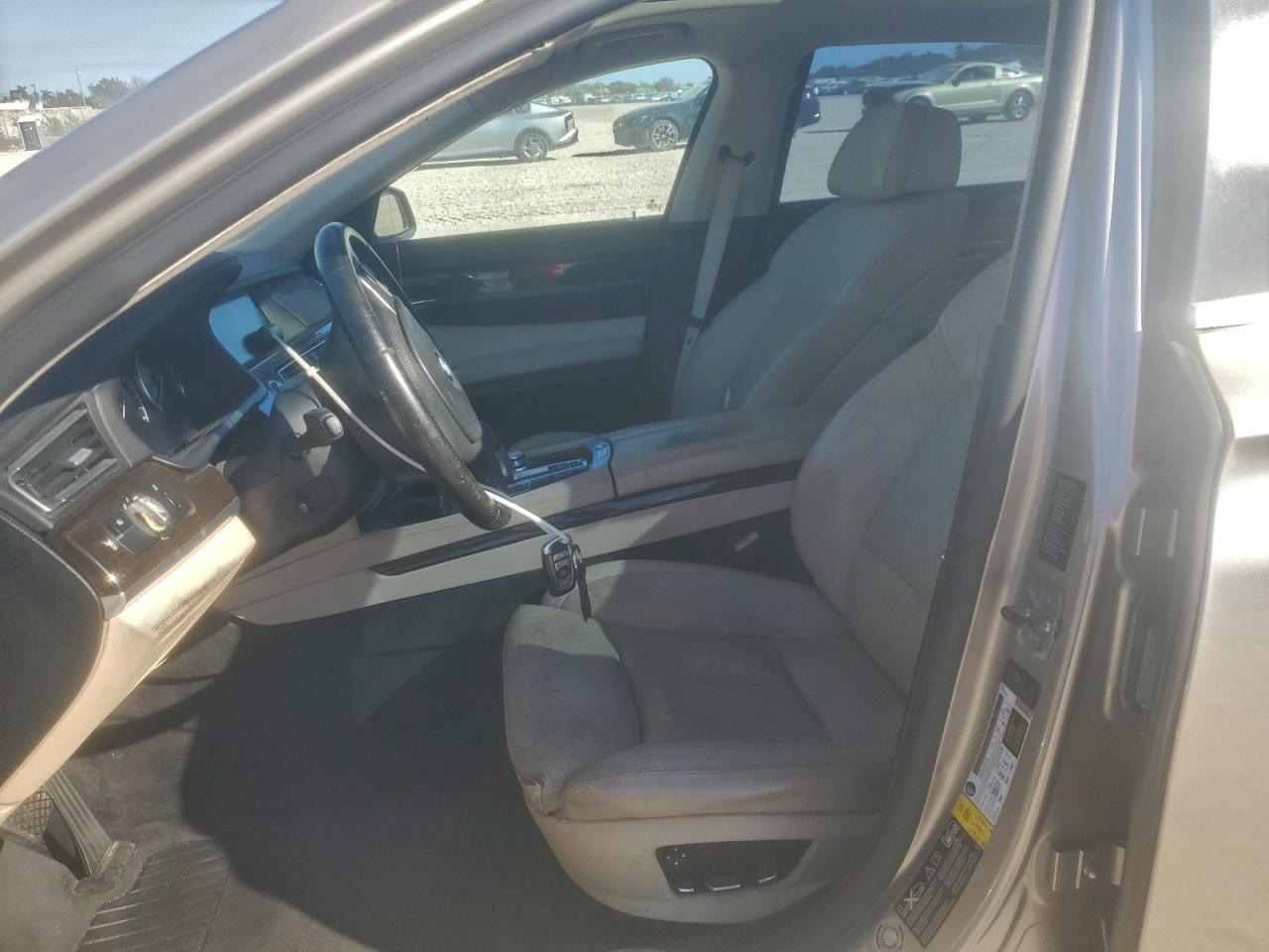 2011 Bmw 750 Lxi Silver vin: WBAKC8C56BC432175