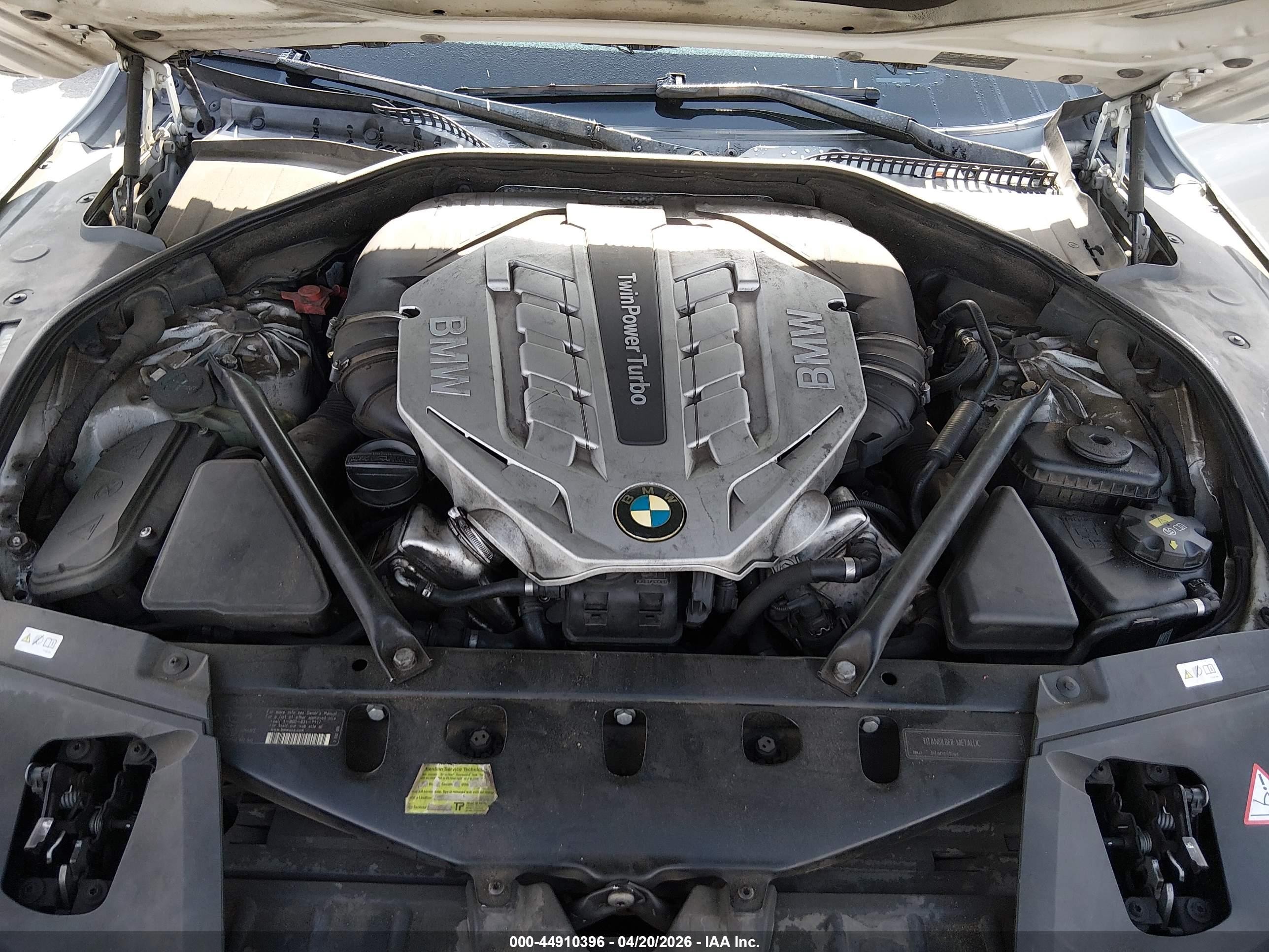 2011 Bmw 750li Xdrive Silver vin: WBAKC8C57BC433612