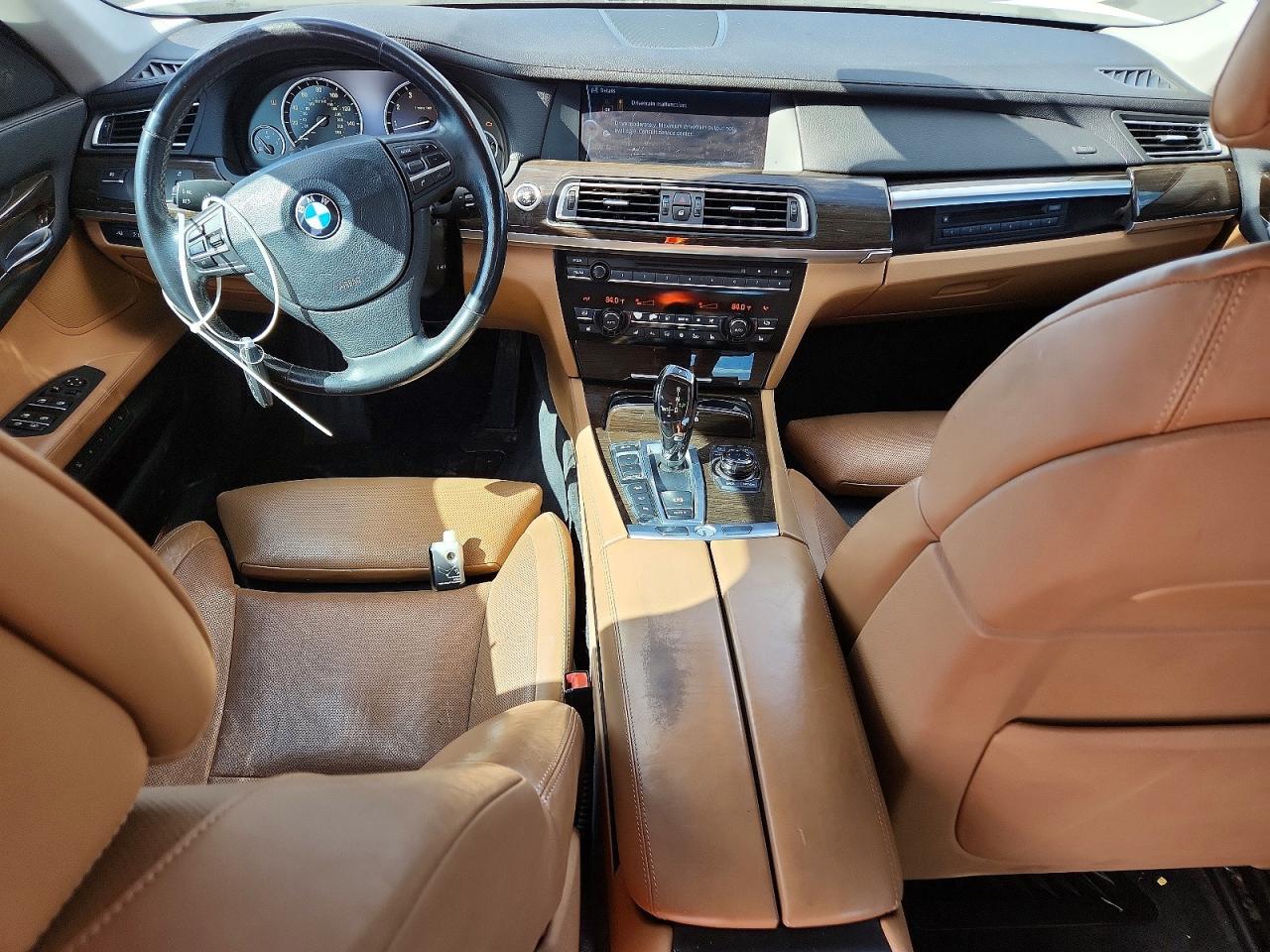 2010 Bmw 750 Li Xdrive White vin: WBAKC8C58AC430832