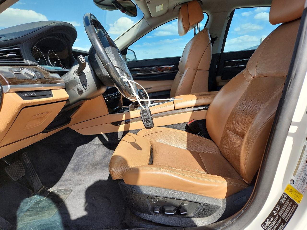 2010 Bmw 750 Li Xdrive White vin: WBAKC8C58AC430832