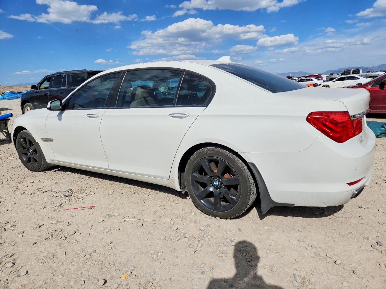2010 Bmw 750 Li Xdrive White vin: WBAKC8C58AC430832