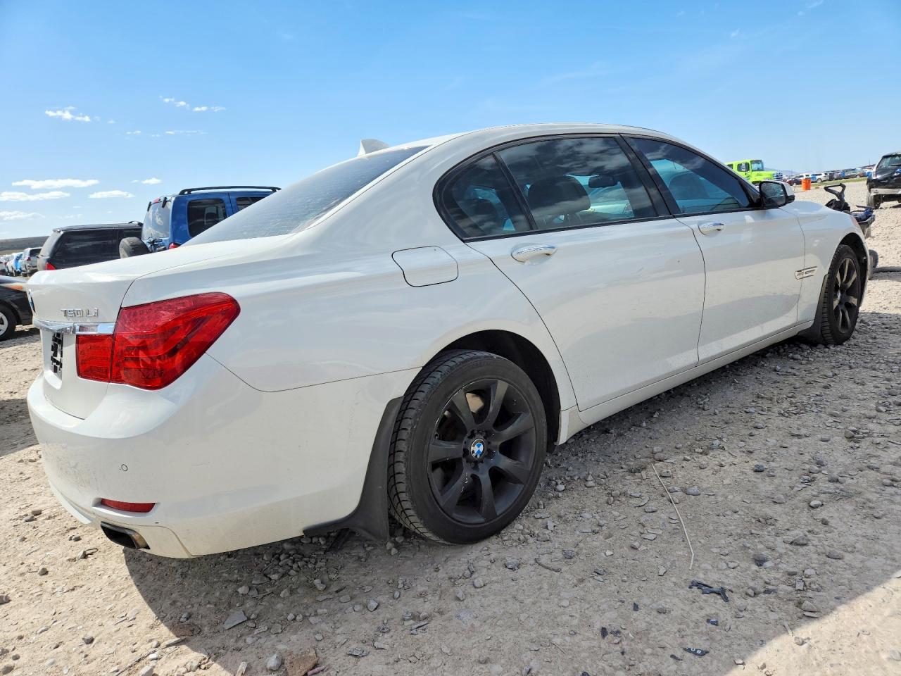 2010 Bmw 750 Li Xdrive White vin: WBAKC8C58AC430832