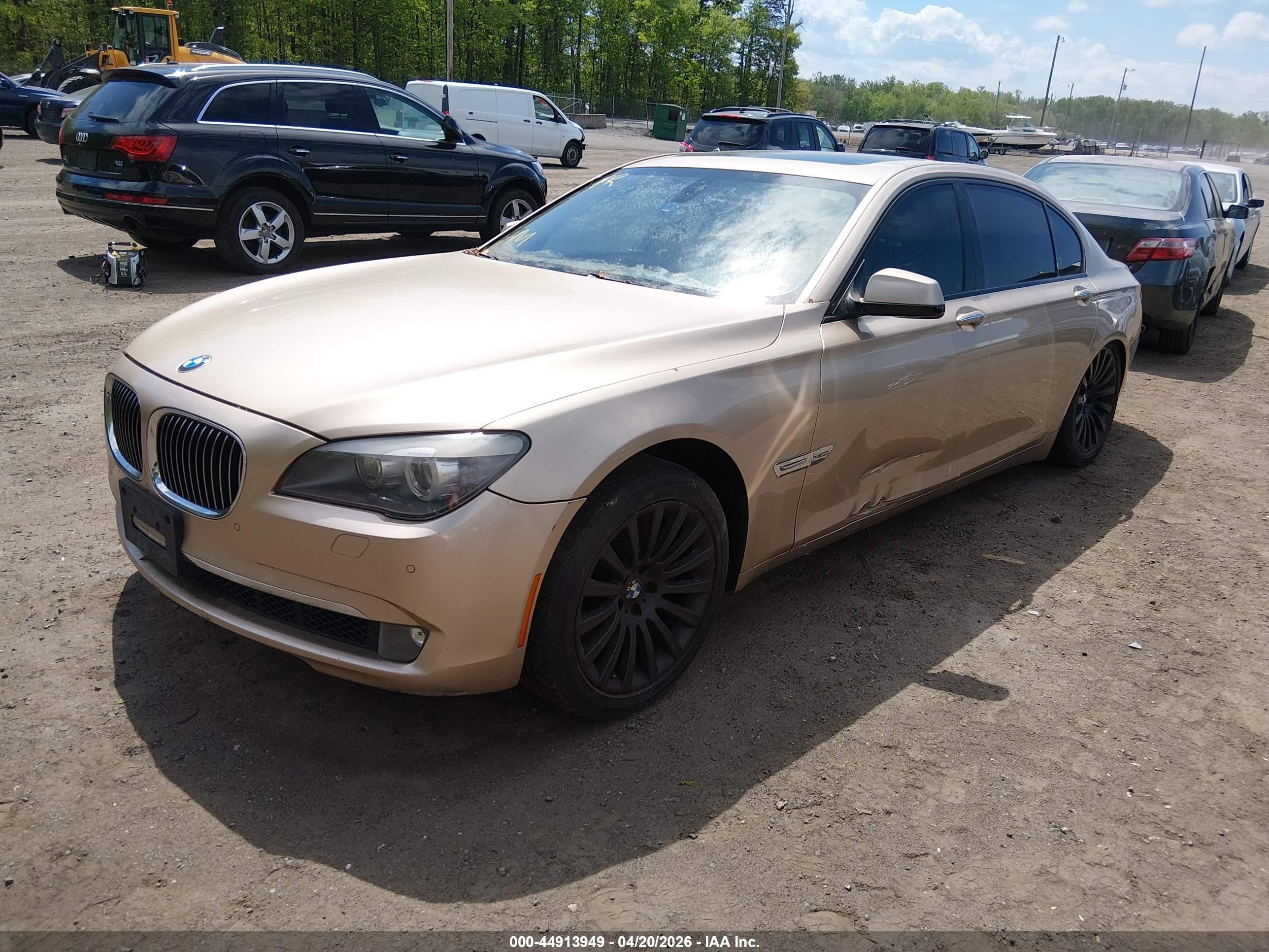 2011 Bmw 750li Xdrive Gold vin: WBAKC8C58BC432808