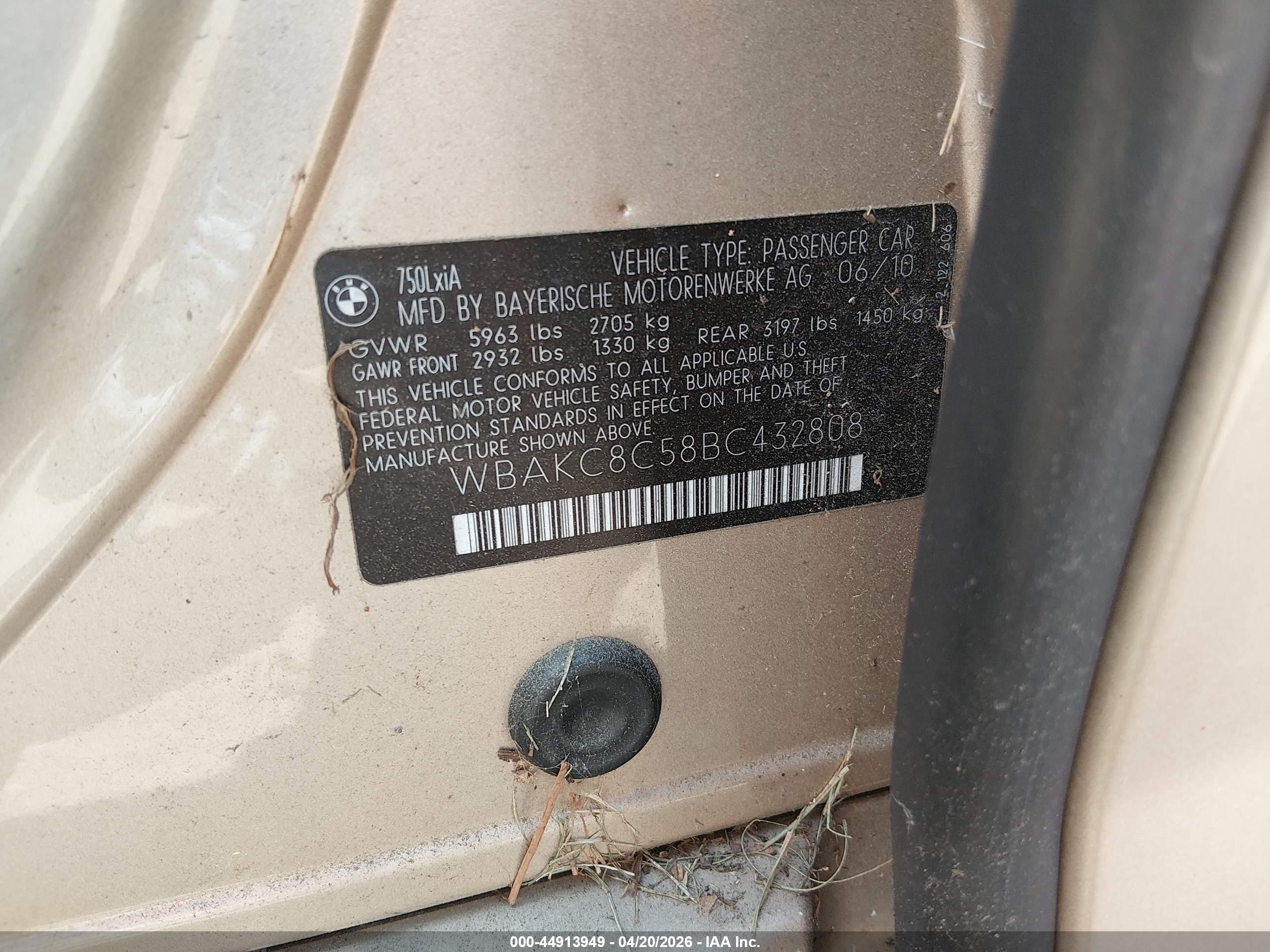2011 Bmw 750li Xdrive Gold vin: WBAKC8C58BC432808