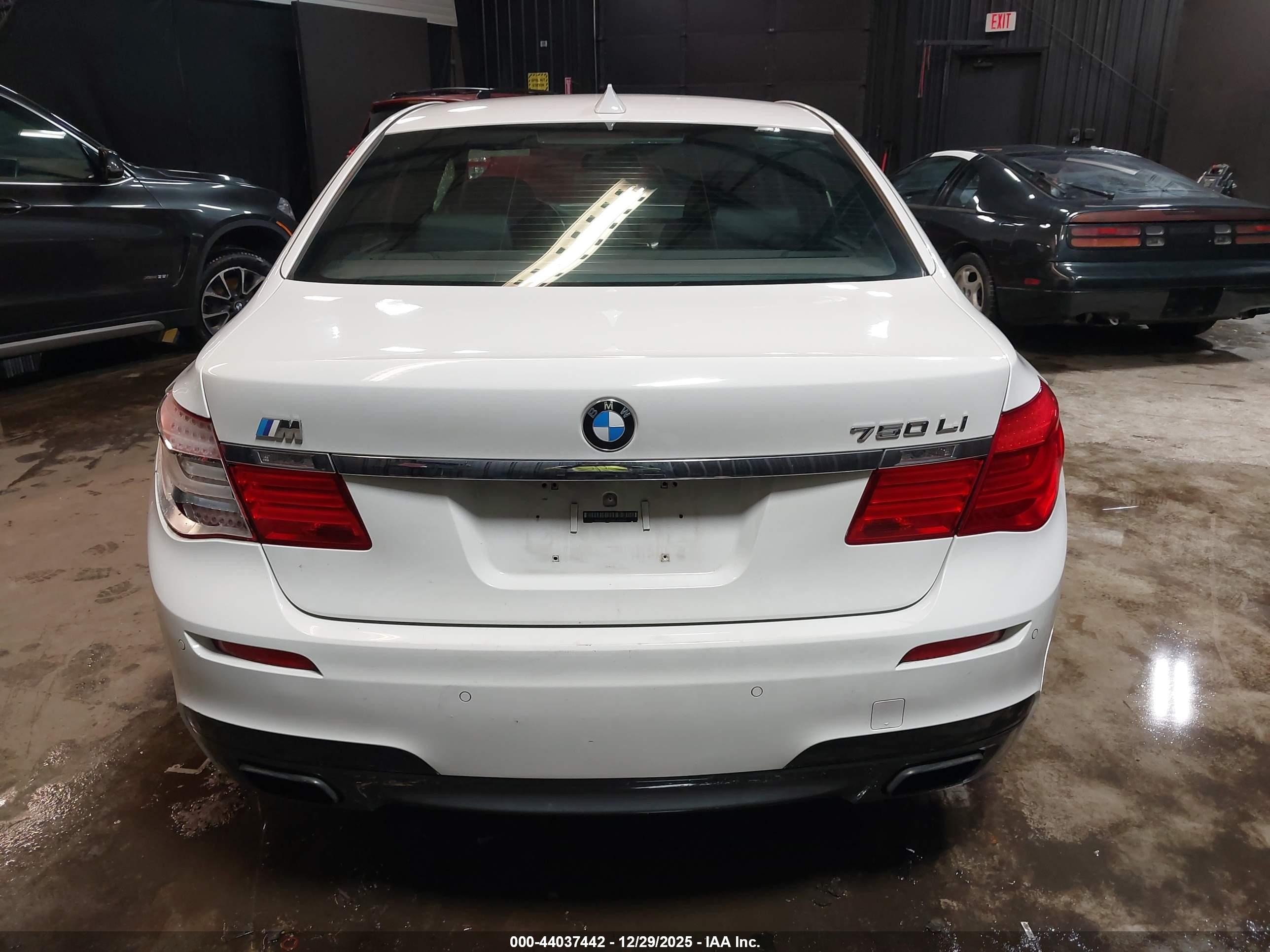 2011 Bmw 750li Xdrive White vin: WBAKC8C58BC434364
