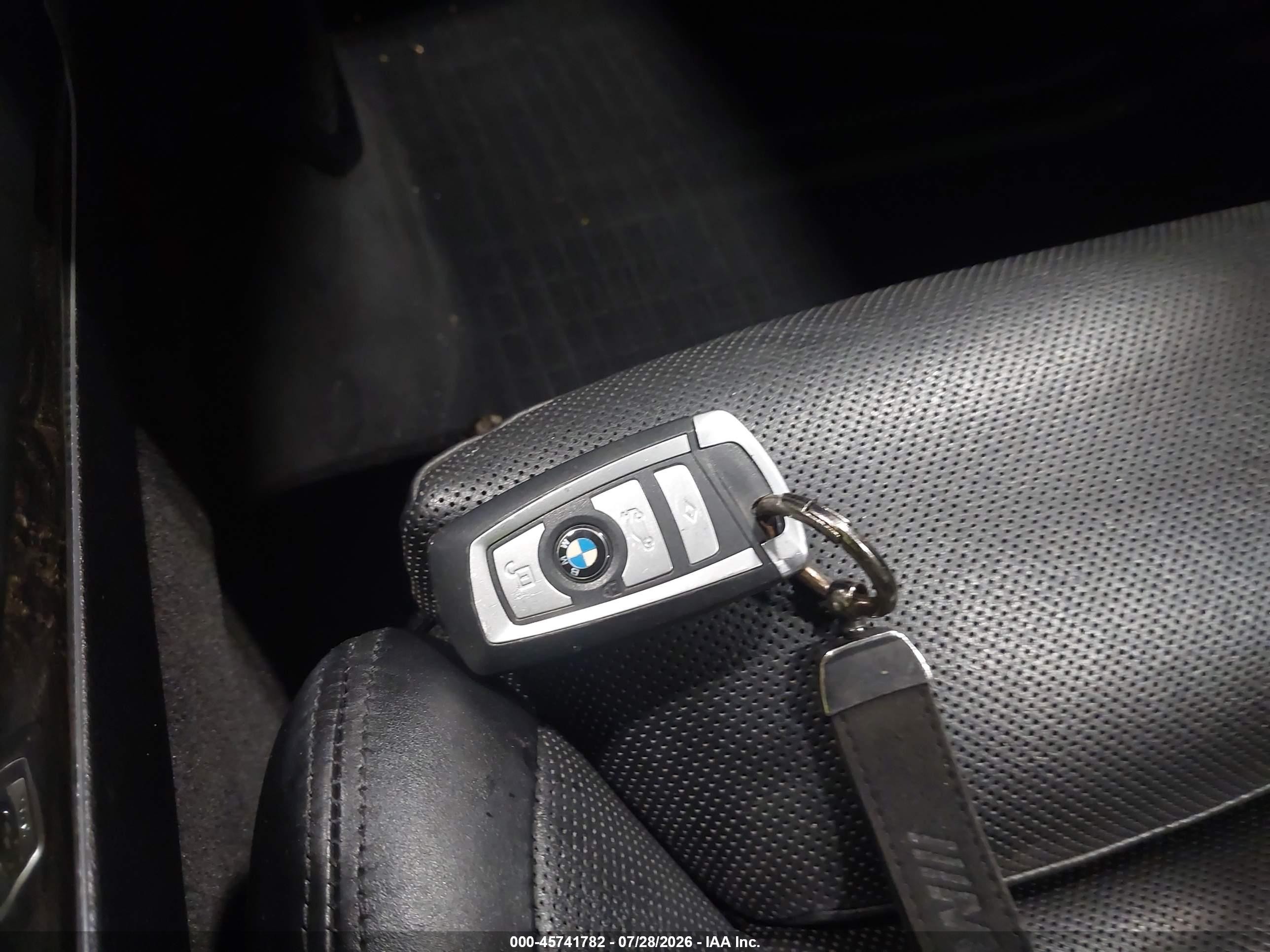 2012 Bmw 750li Xdrive White vin: WBAKC8C58CC436116