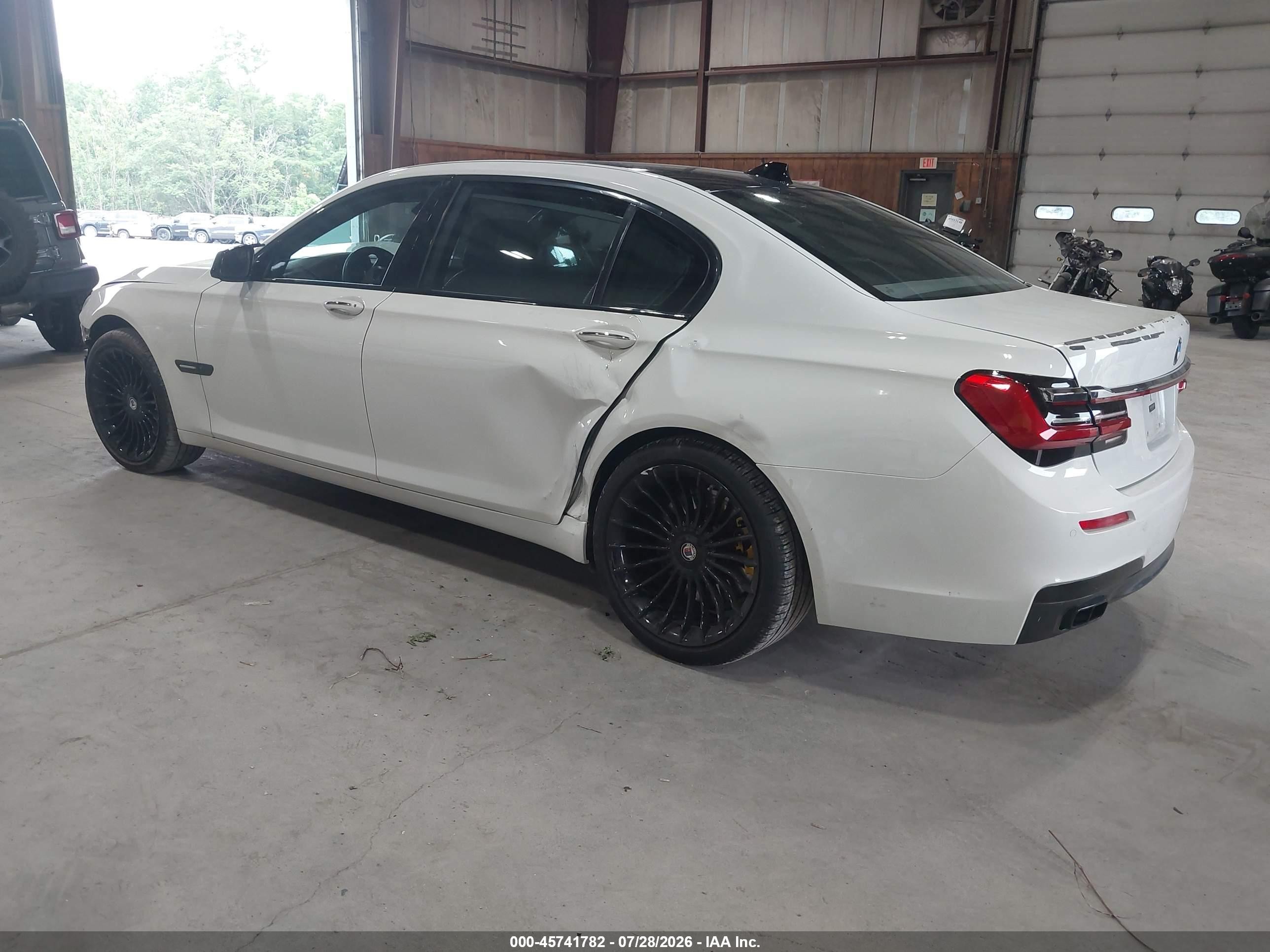 2012 Bmw 750li Xdrive White vin: WBAKC8C58CC436116