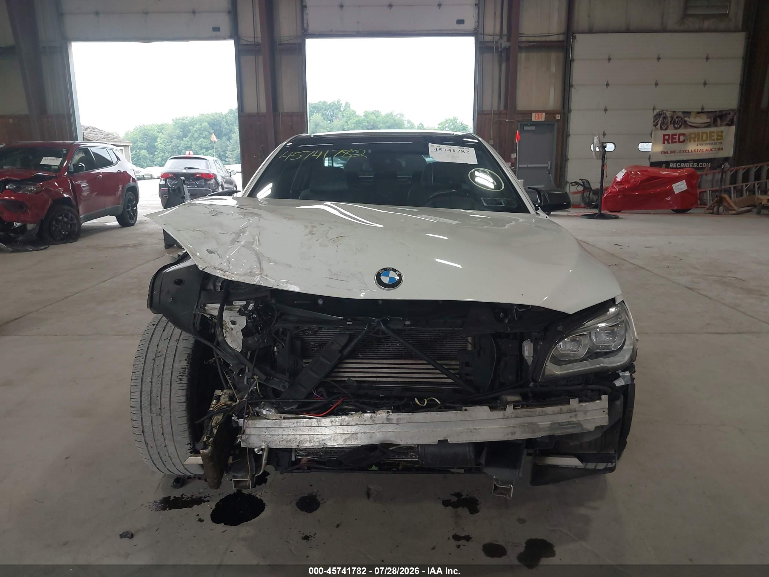 2012 Bmw 750li Xdrive White vin: WBAKC8C58CC436116