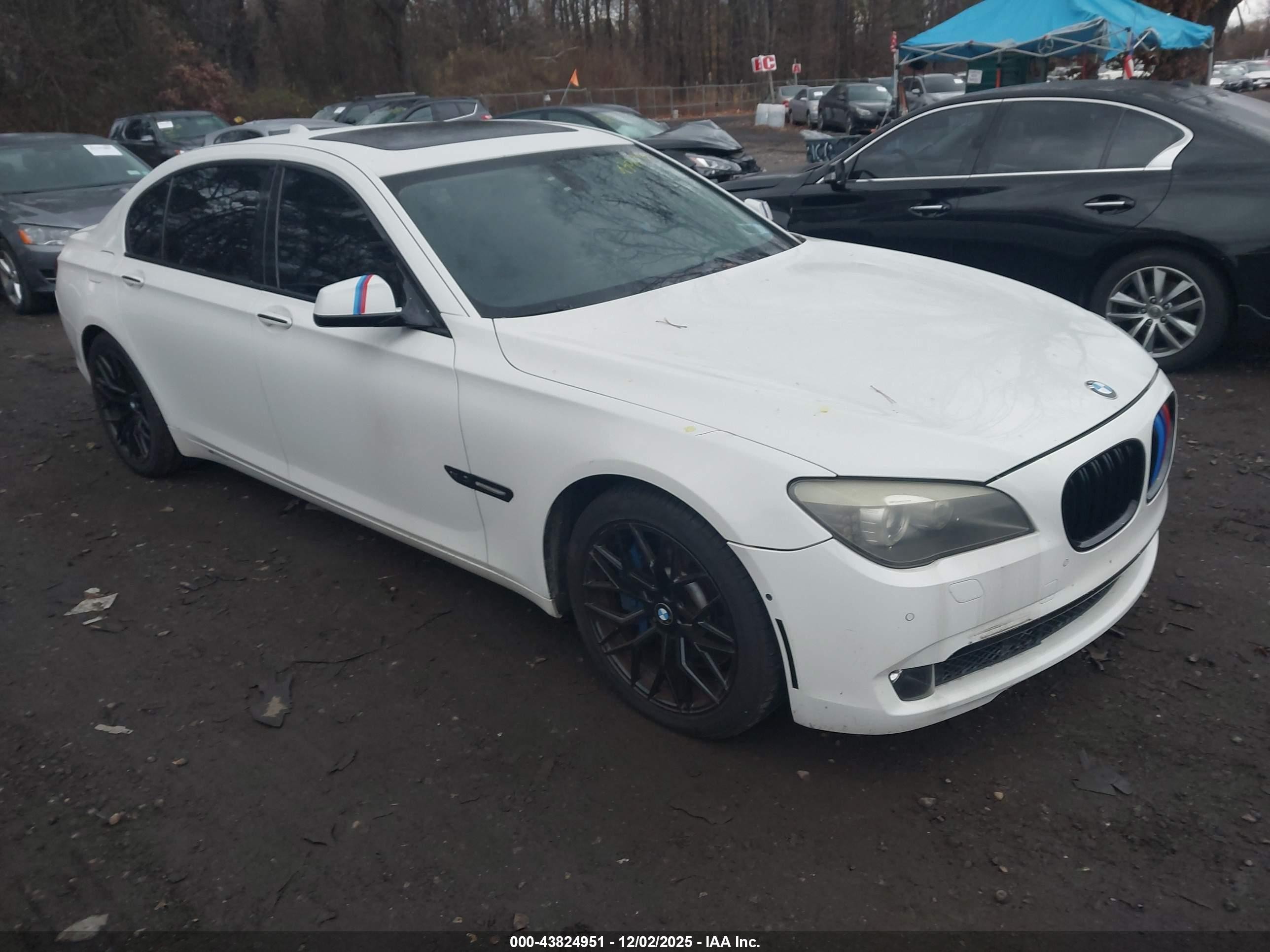 2010 Bmw 750li Xdrive White vin: WBAKC8C59AC430791