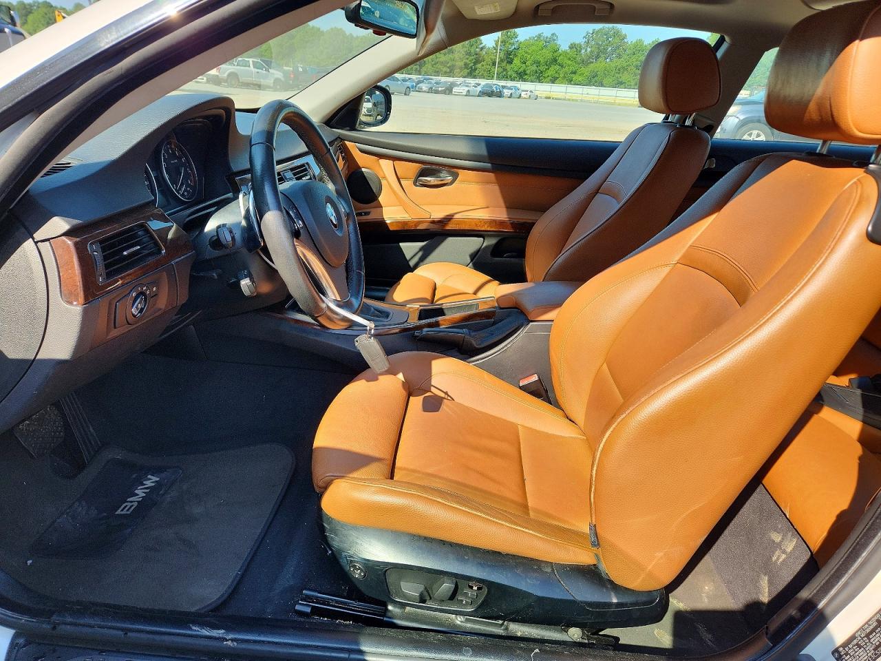 2011 Bmw 328 I Белый vin: WBAKE3C52BE558003