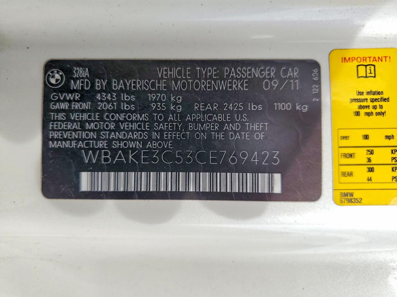 2012 Bmw 328 I White vin: WBAKE3C53CE769423