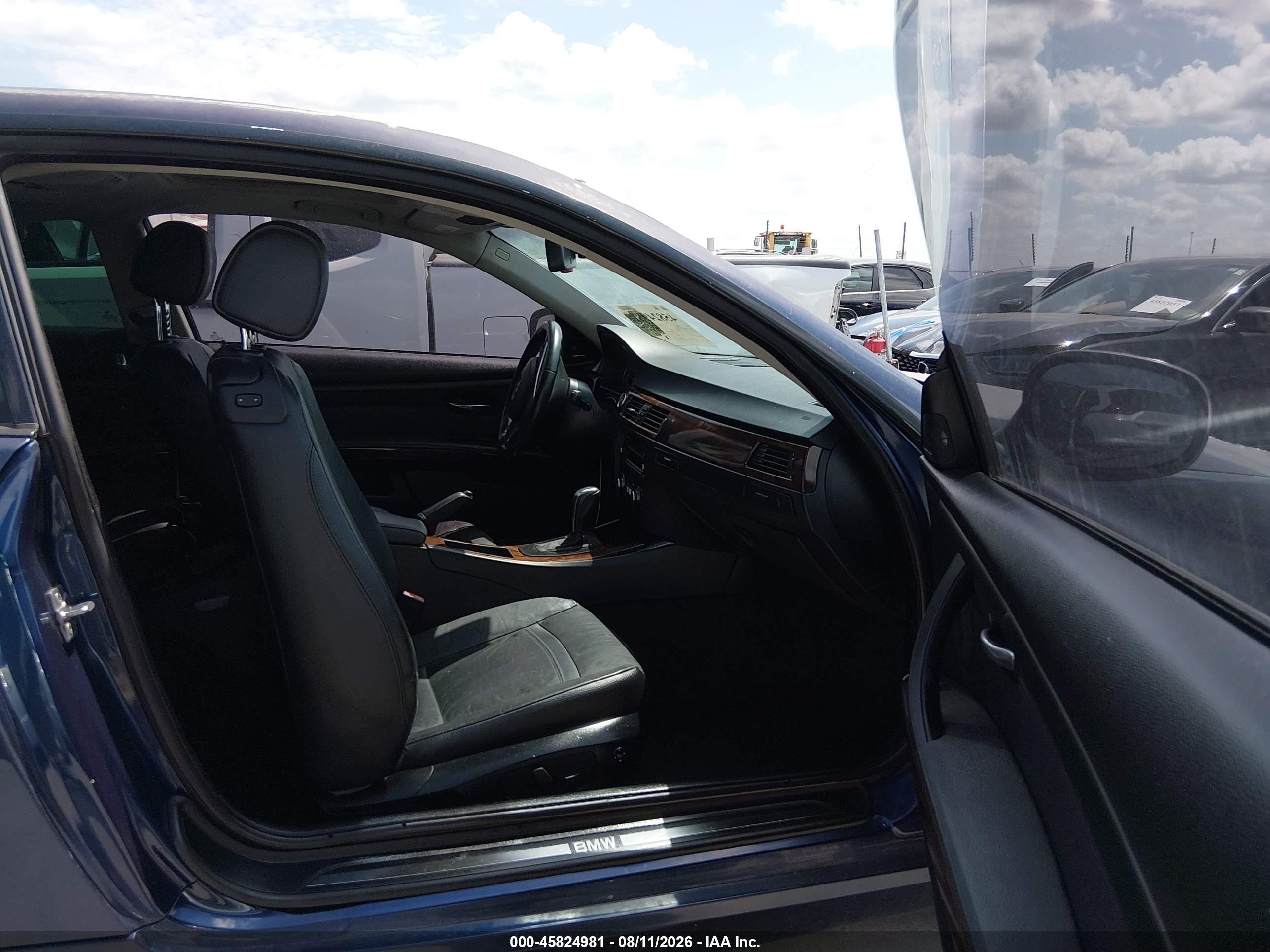2011 Bmw 328i   Синий vin: WBAKE3C57BE557638