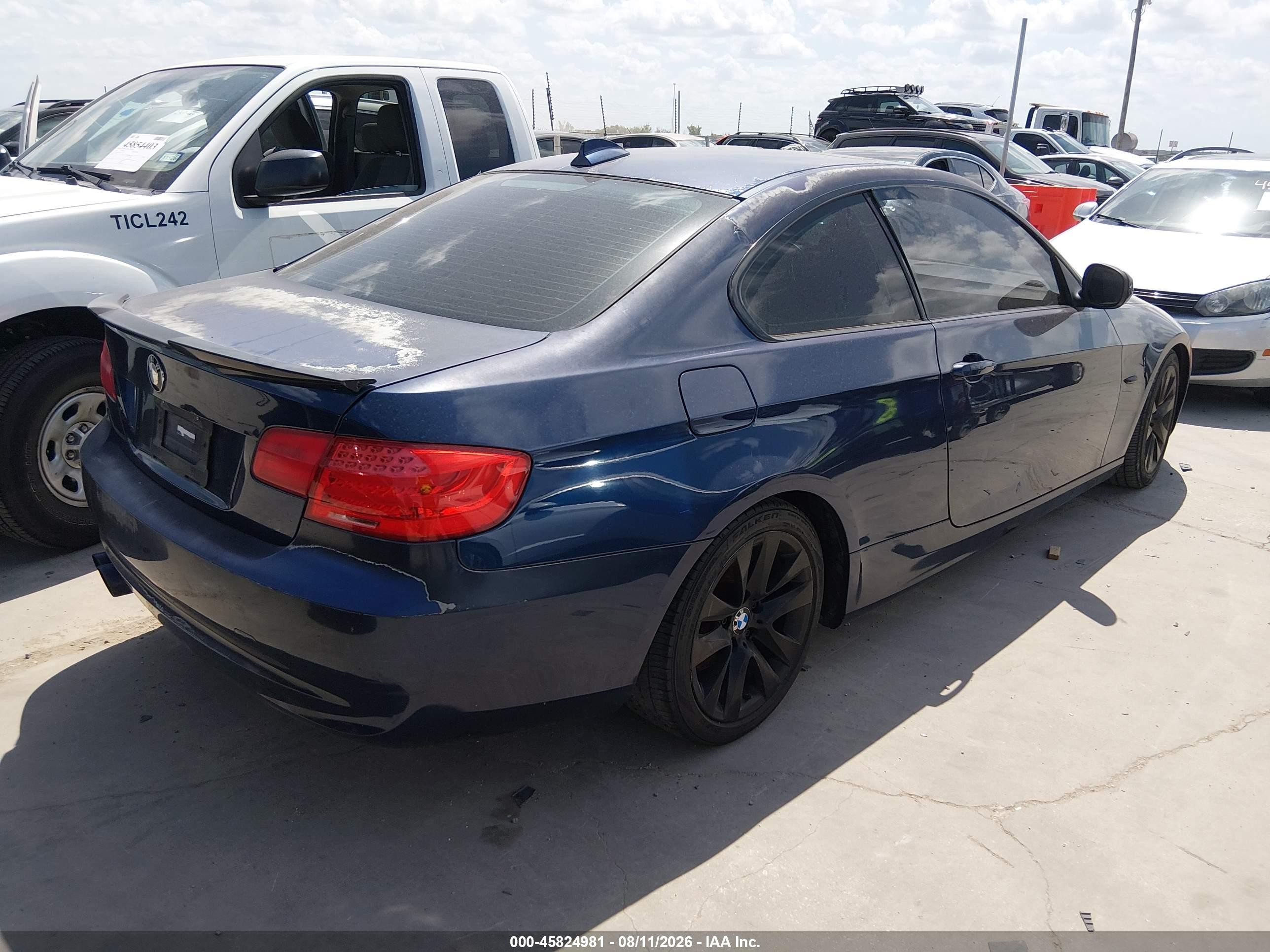 2011 Bmw 328i   Синий vin: WBAKE3C57BE557638