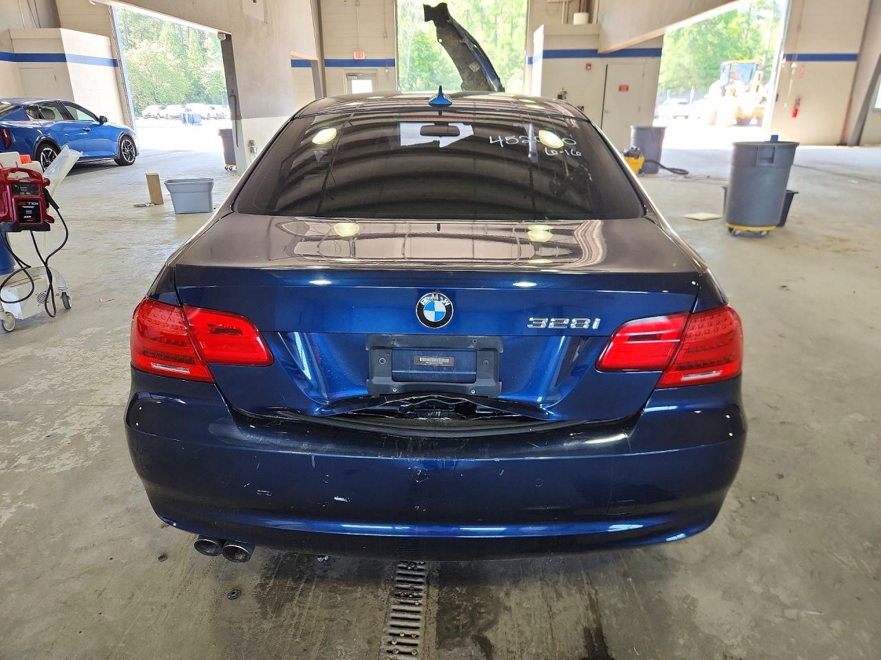 2013 Bmw 328 I Blue vin: WBAKE3C58DE772223