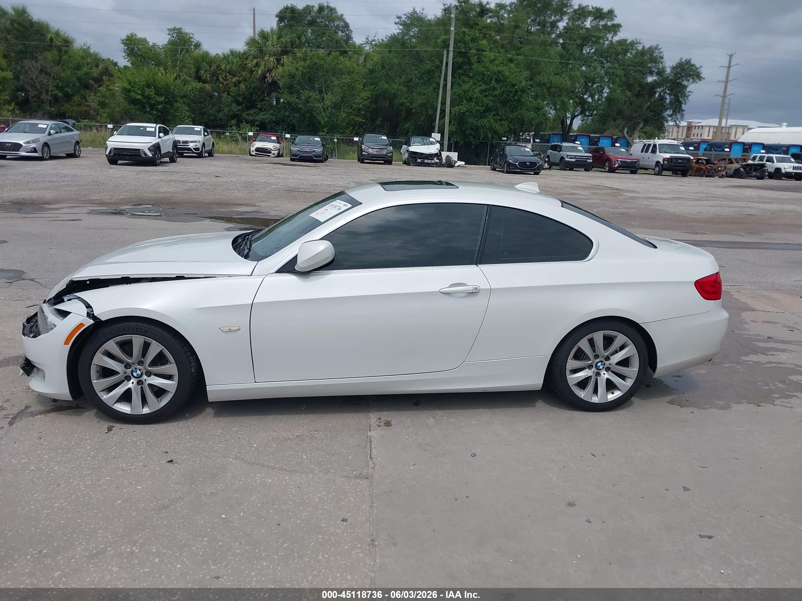 2013 Bmw 328i   White vin: WBAKE3C5XDE772062