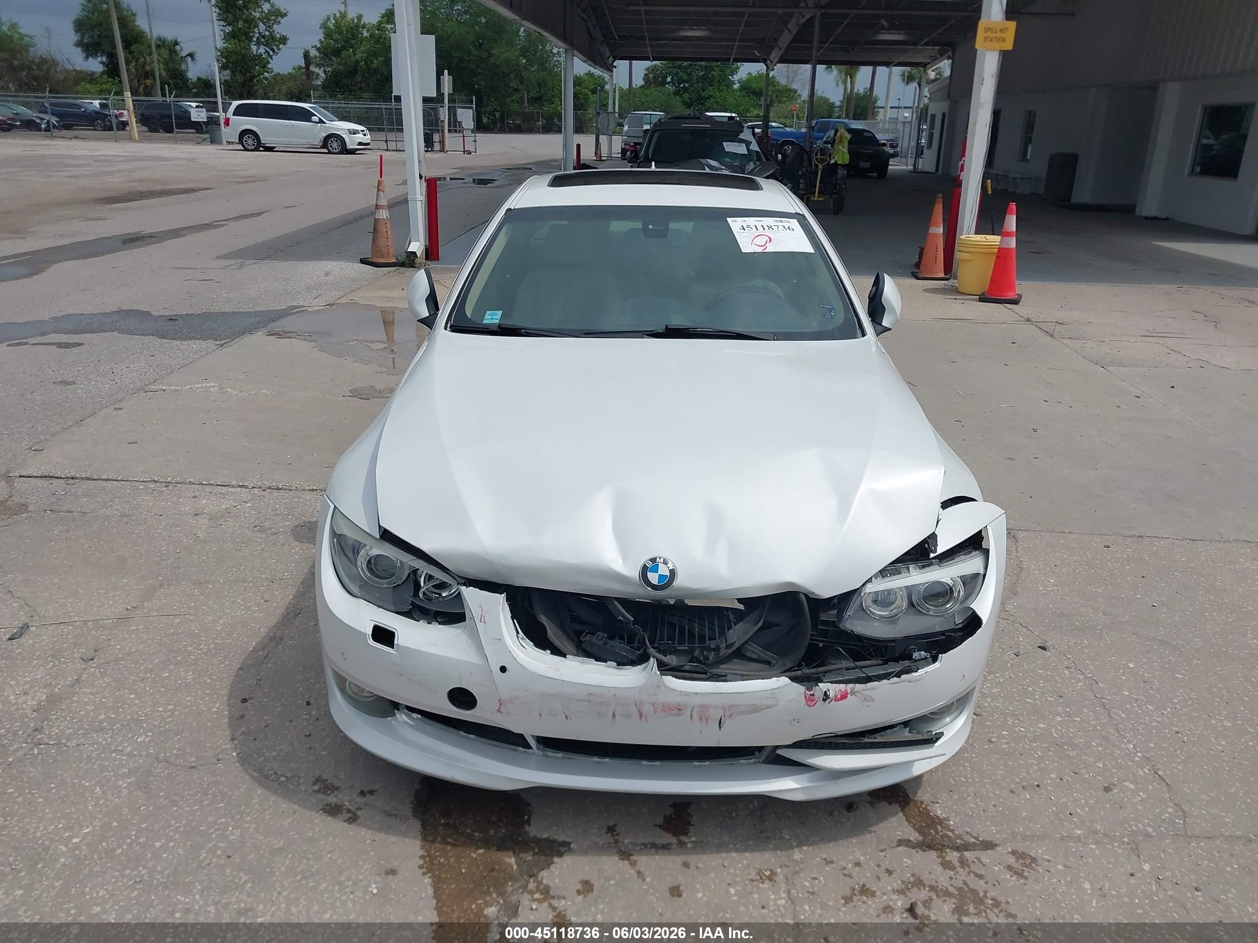 2013 Bmw 328i   White vin: WBAKE3C5XDE772062