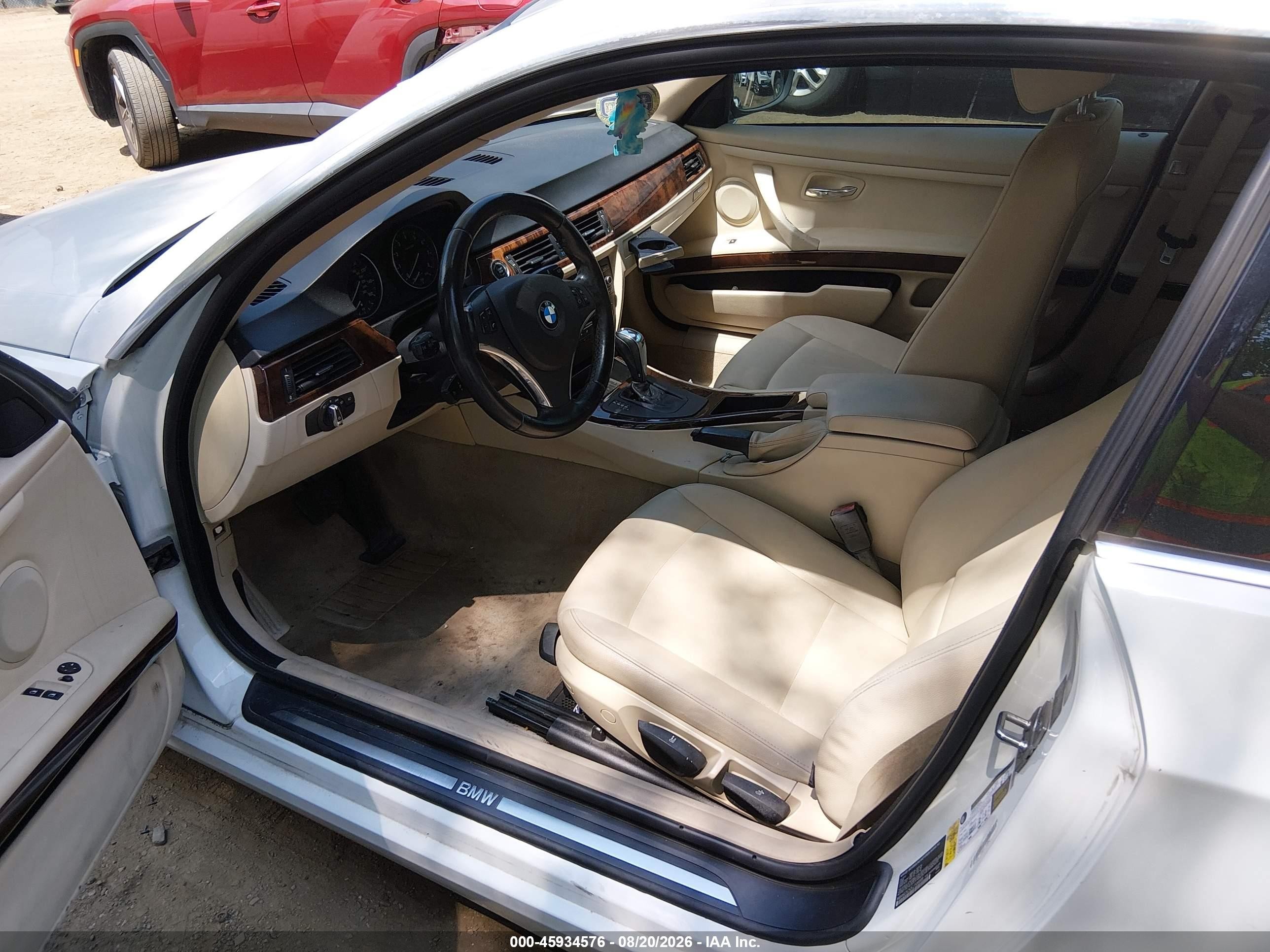 2012 Bmw 328i   White vin: WBAKE5C52CJ106699
