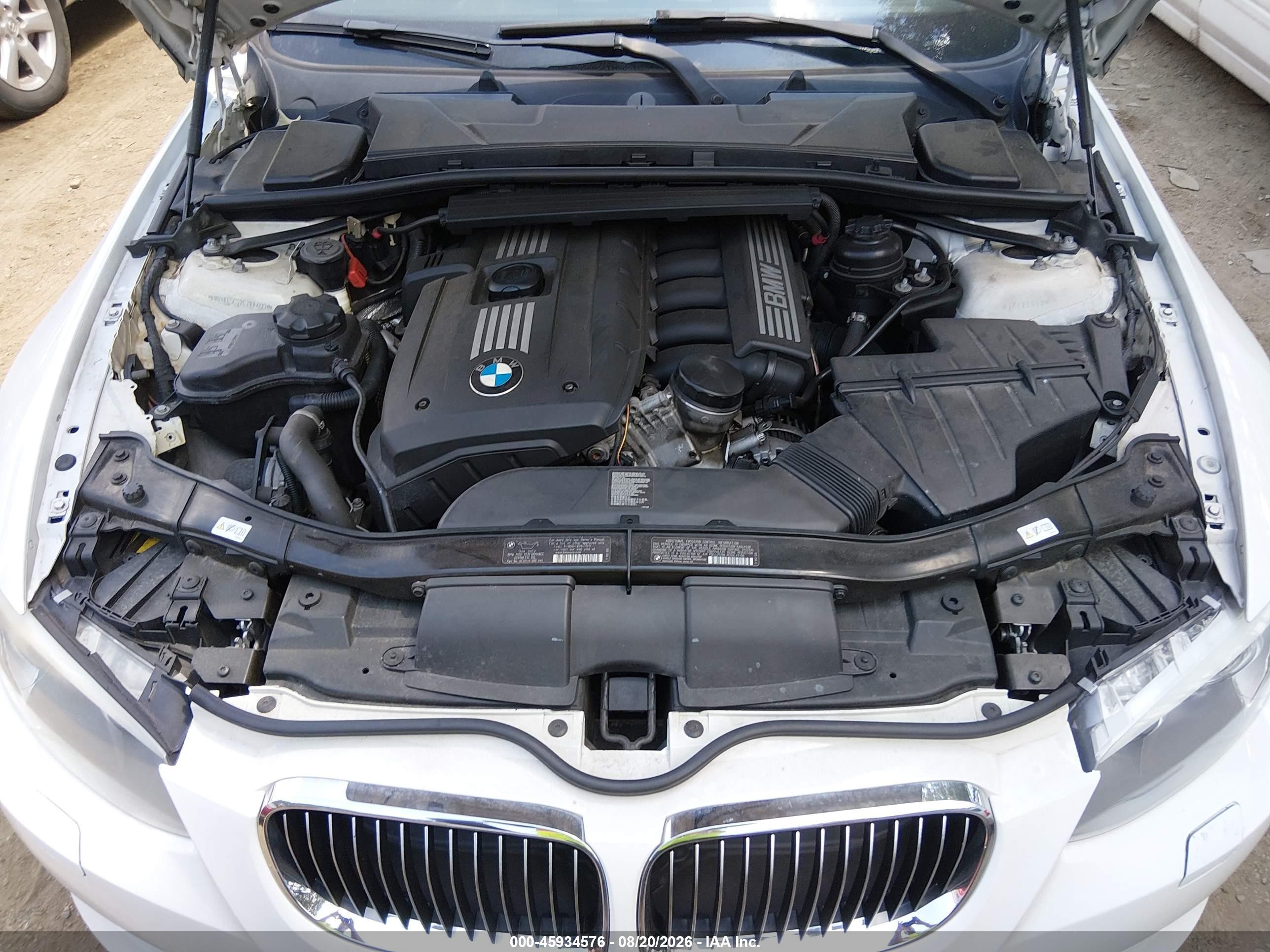 2012 Bmw 328i   White vin: WBAKE5C52CJ106699