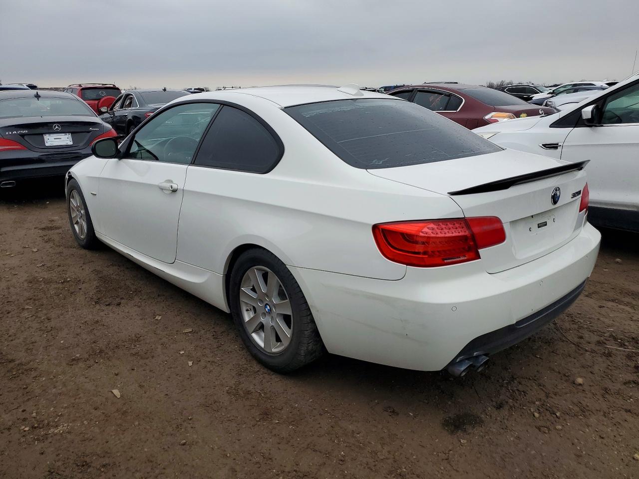 2012 Bmw 328 I Sulev Белый vin: WBAKE5C59CJ106182