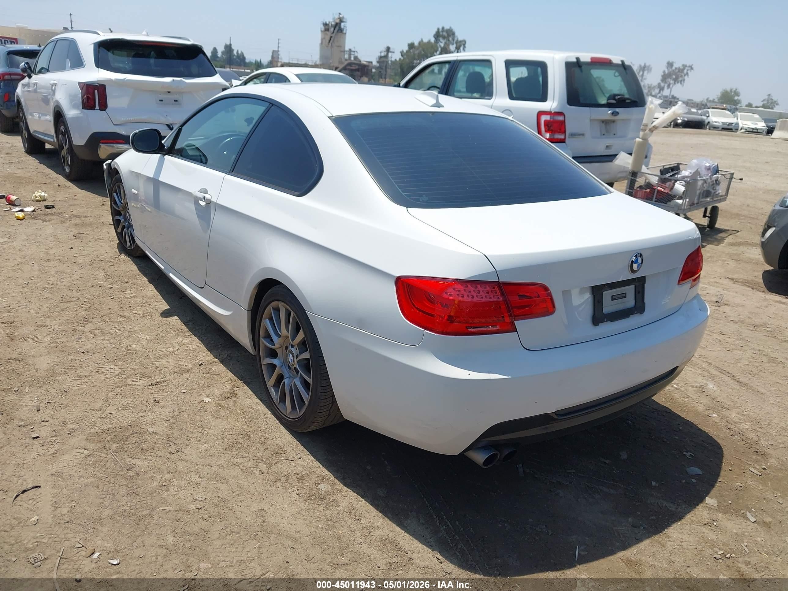 2012 Bmw 328i   White vin: WBAKE5C59CJ106201
